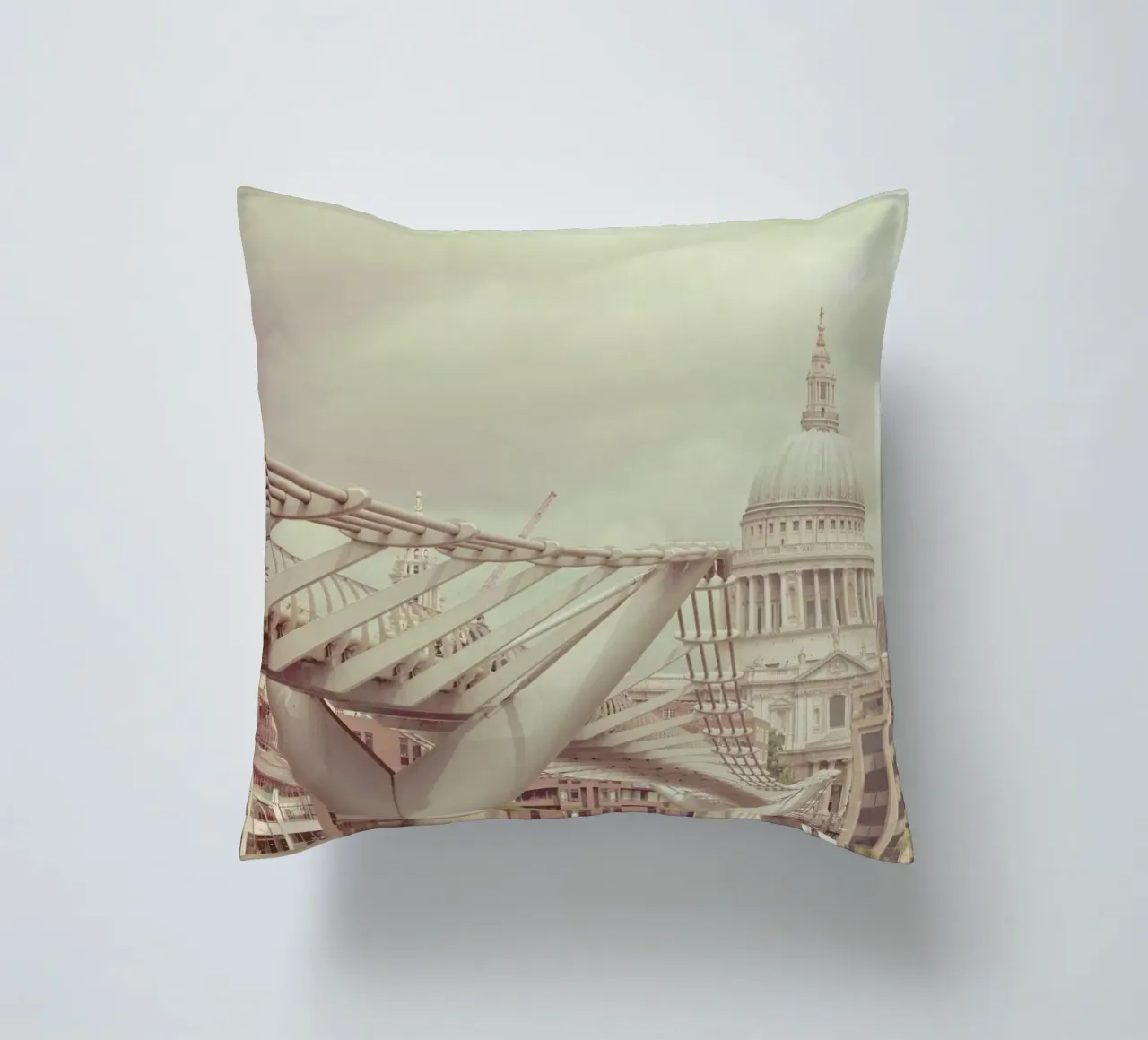 Millenium Square cuscino da Keri Bevan