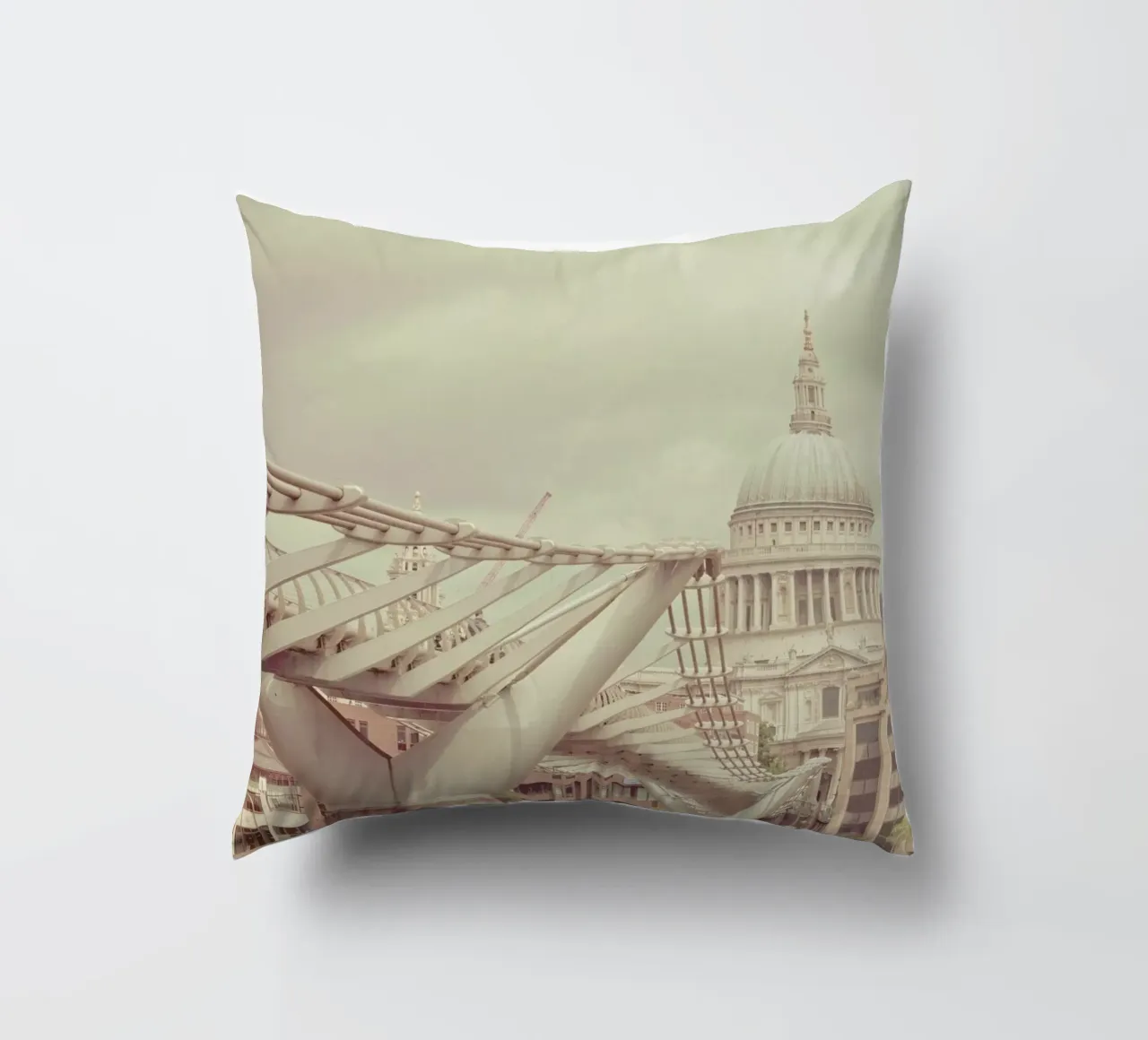 Millenium Square cuscino da Keri Bevan