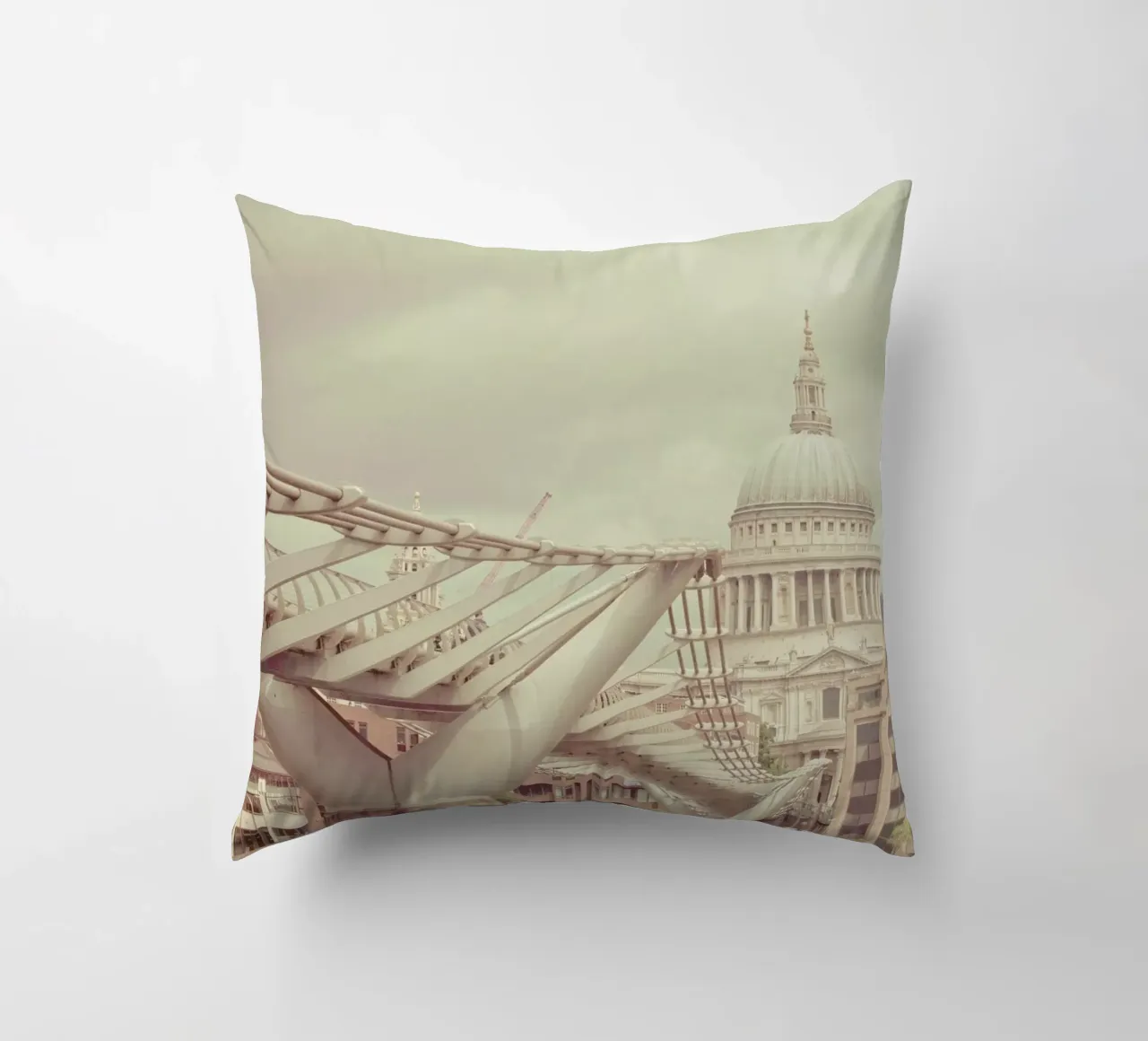 Millenium Square cuscino da Keri Bevan