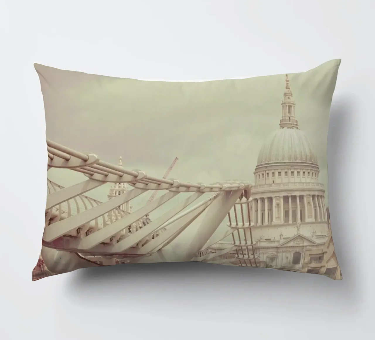 Millenium Square cuscino da Keri Bevan