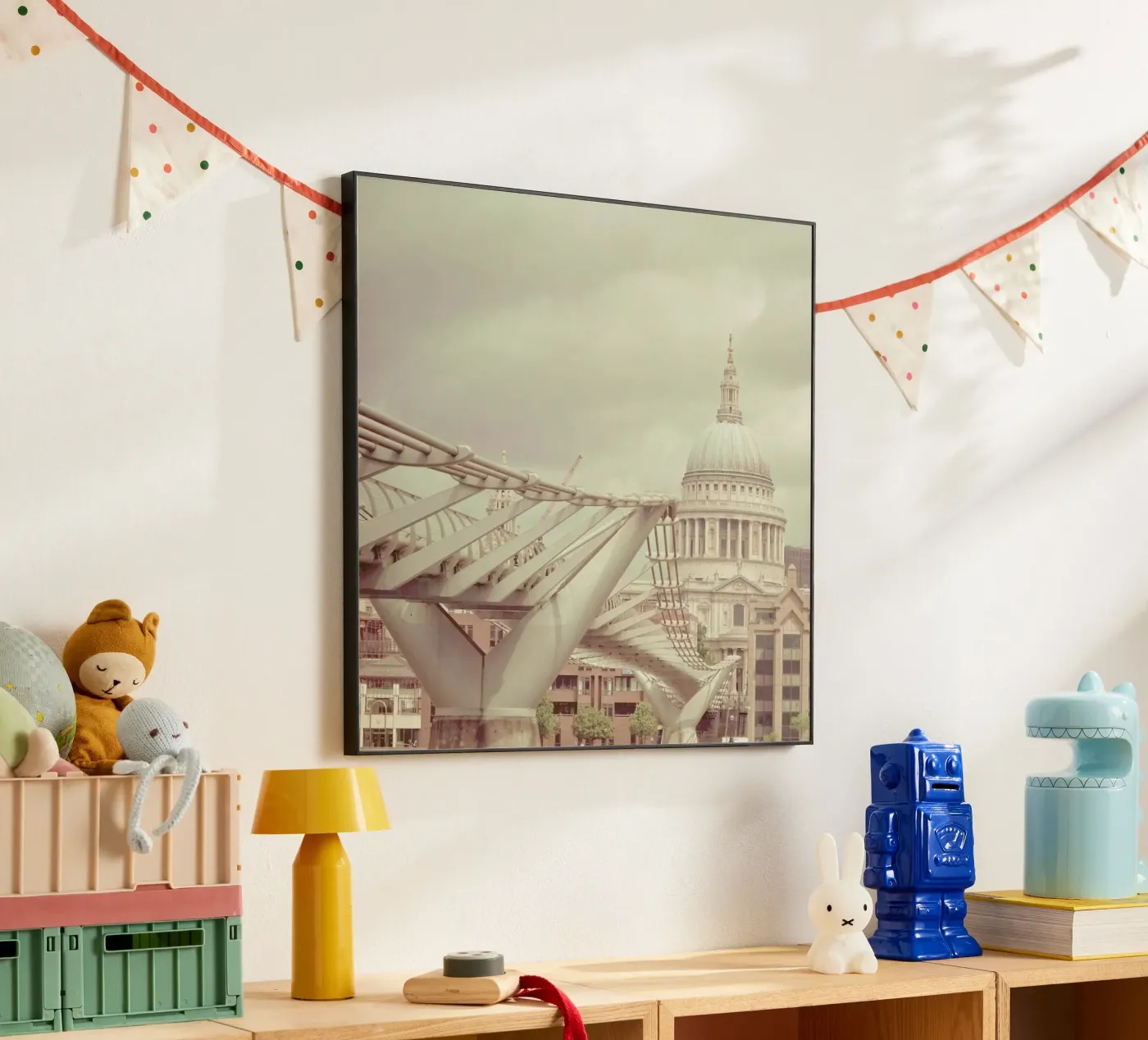 Millenium Square forex plate by Keri Bevan