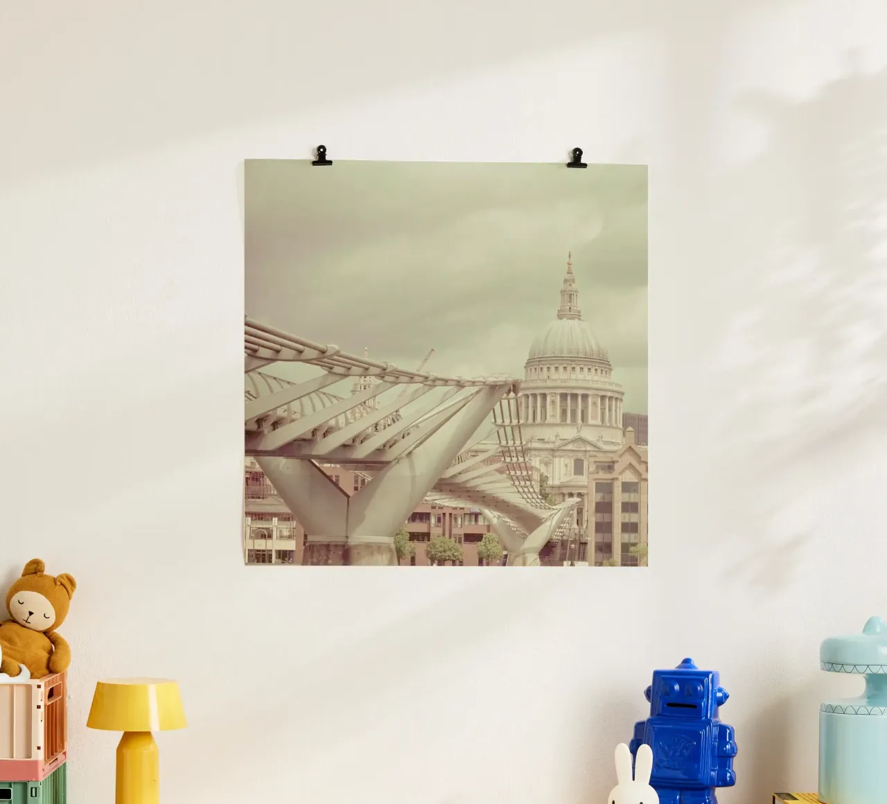 Millenium Square poster da Keri Bevan