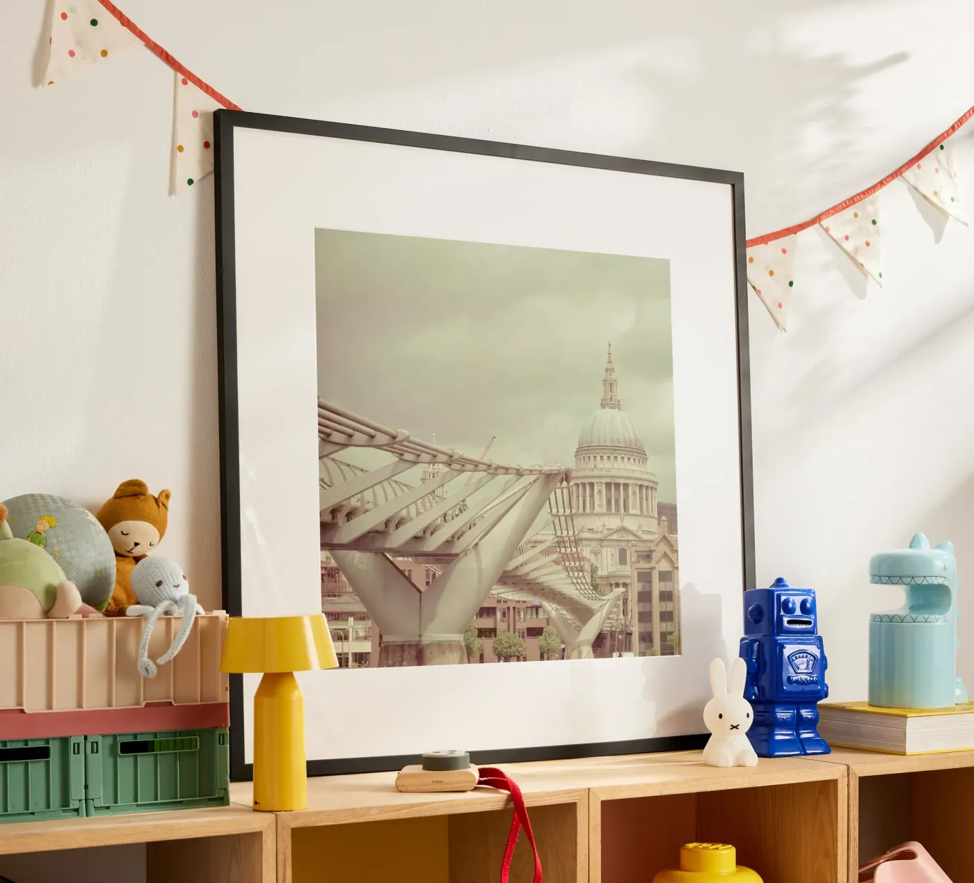 Millenium Square poster da Keri Bevan