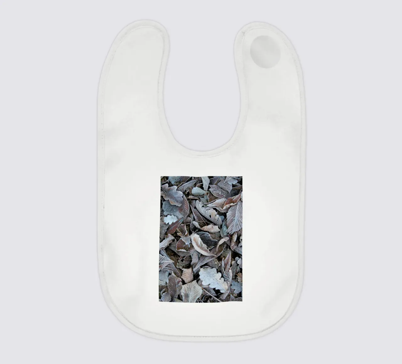 Winter Is Close bavaglino da Studio Nahili