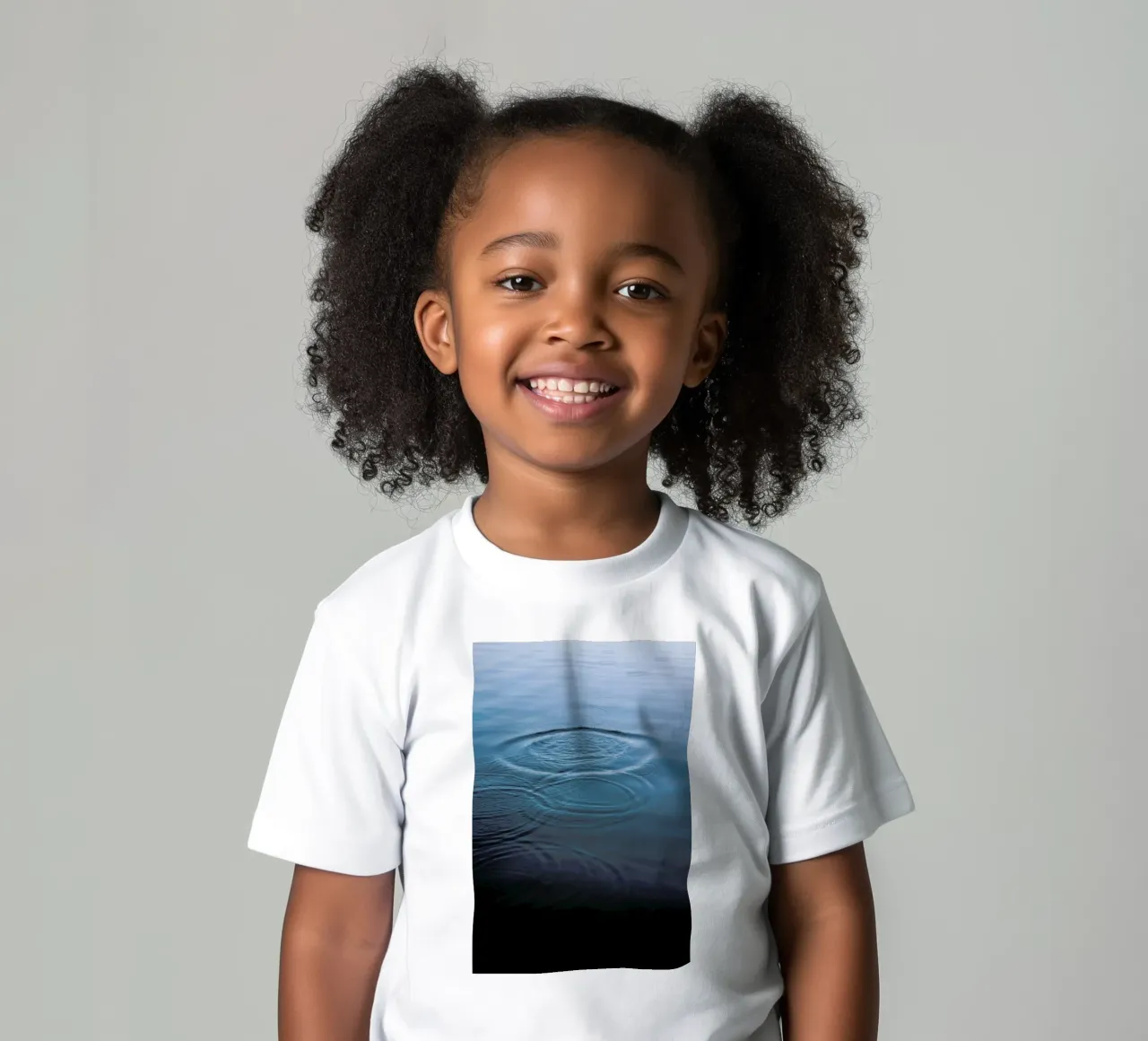 Splish Splash Kinder T-Shirt von Studio Nahili