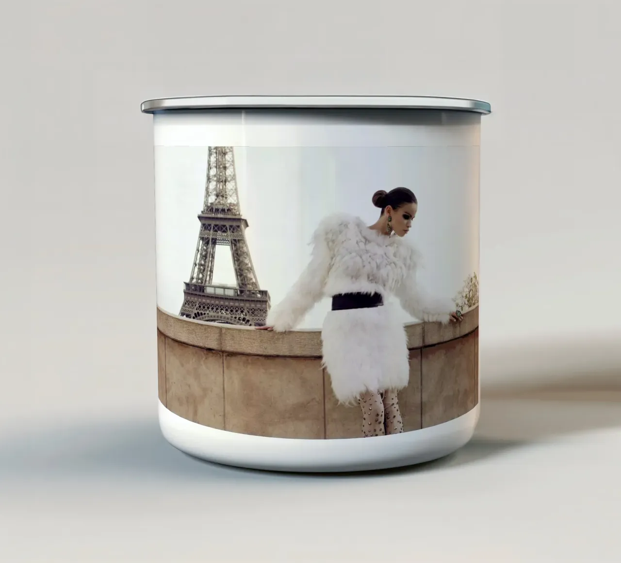 Tour Eiffel tazza in smalto da Marie Bärsch
