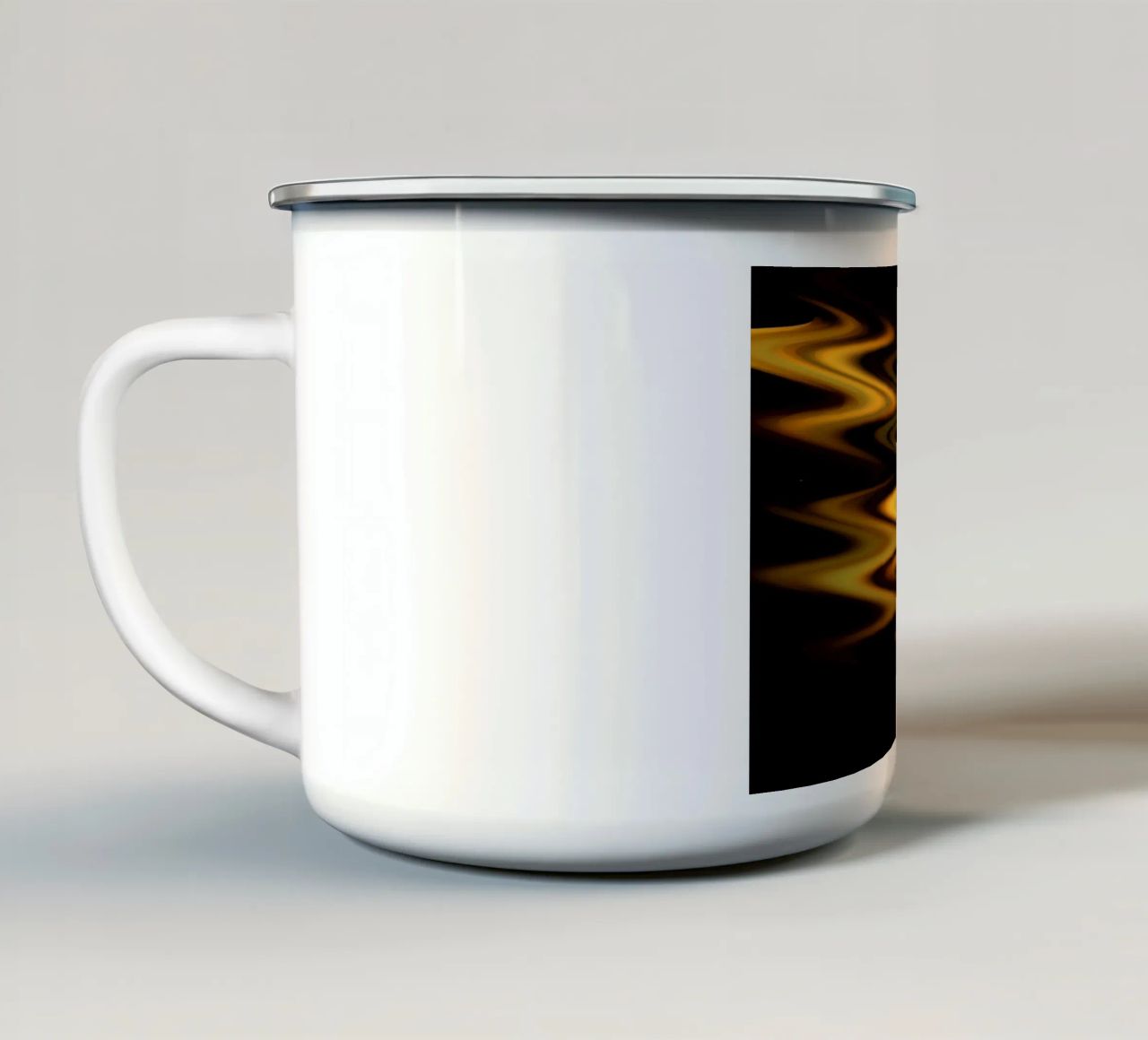Modello dinamico di onde astratte in arancione e giallo tazza in smalto da Something for you