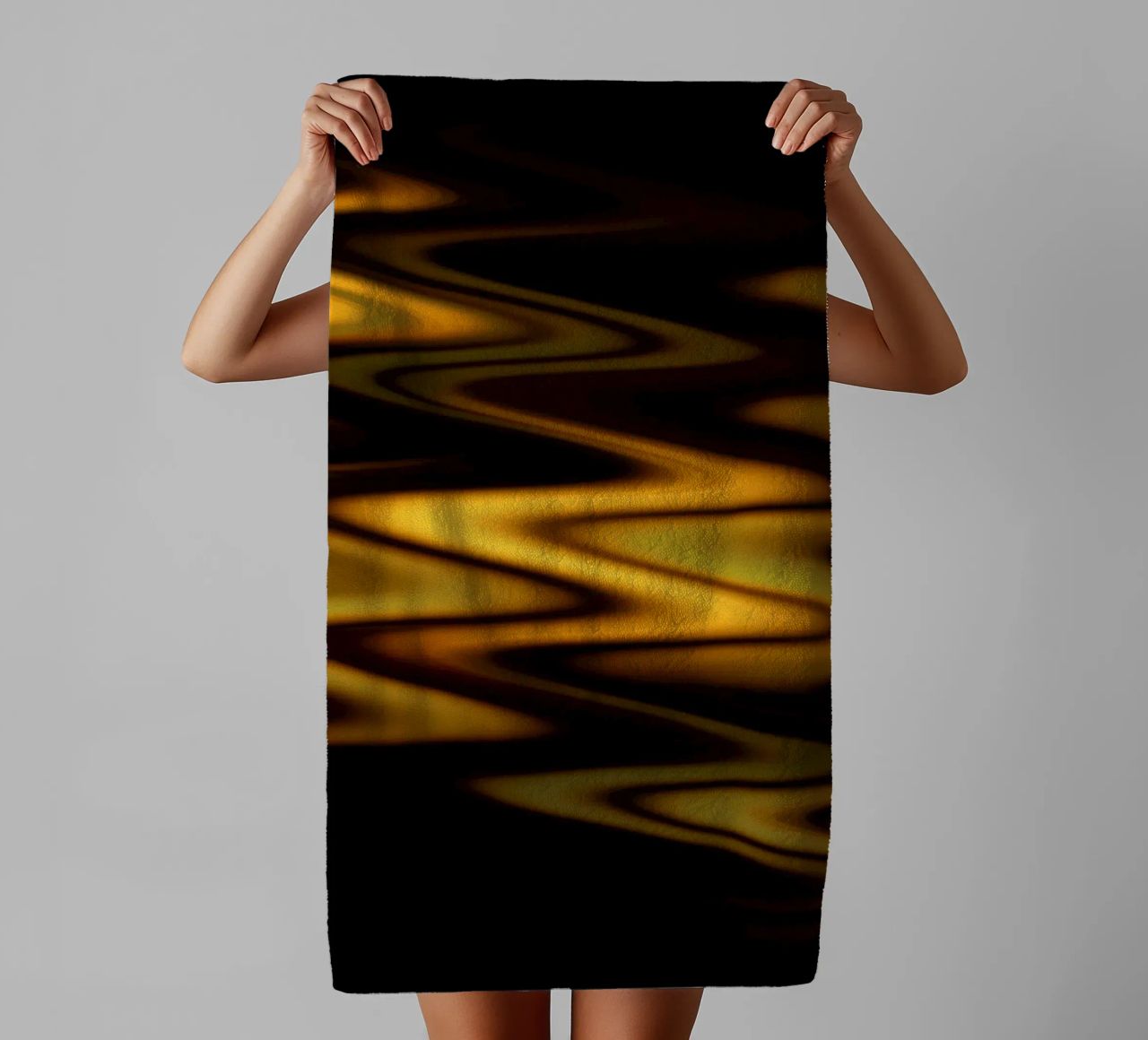 Vagues abstraites motif dynamique en orange et jaune serviette de bain de Something for you
