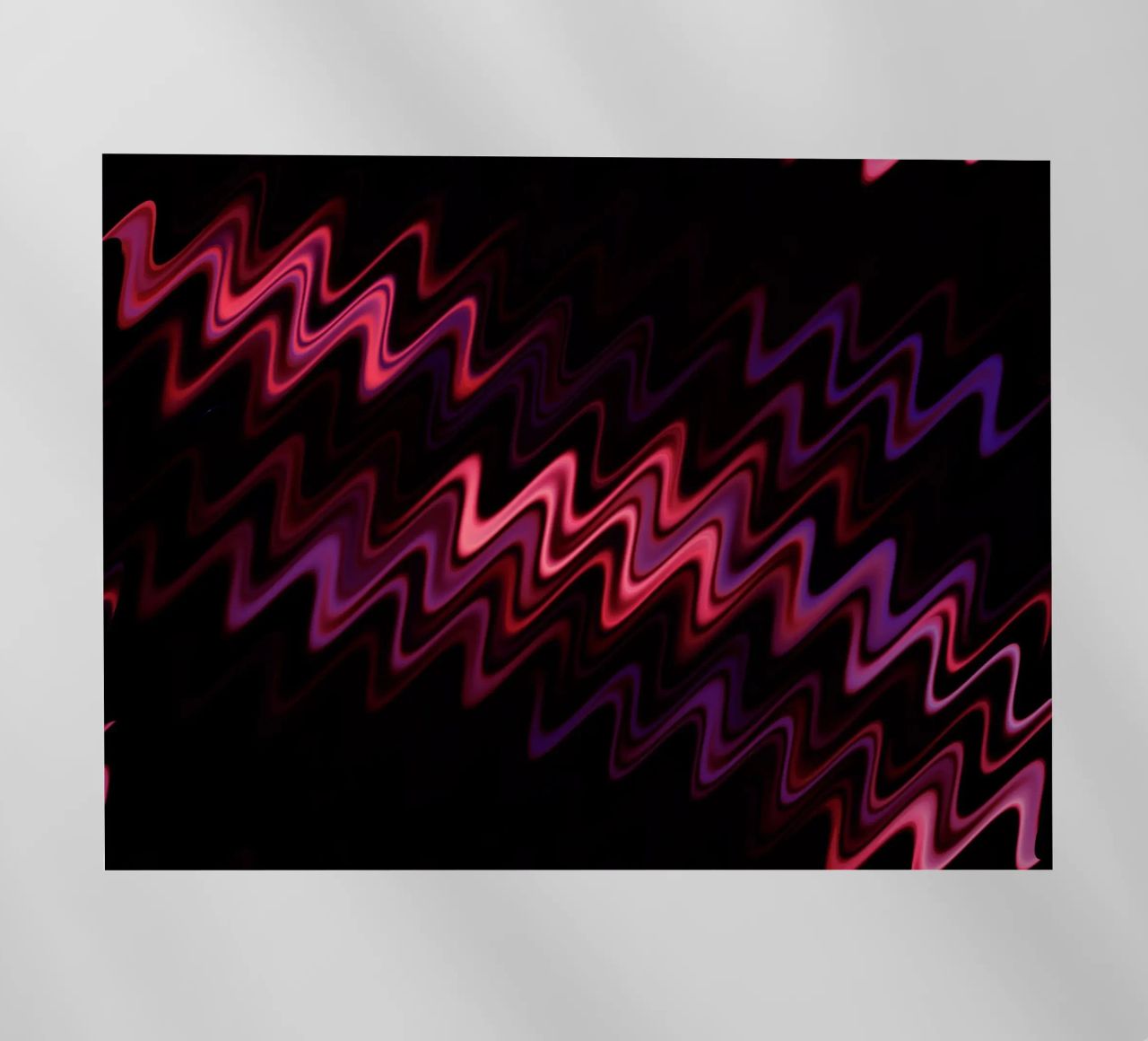Abstrakte Wellen und ein dynamisches Muster in Pink und Lila Backlit Folie von Something for you