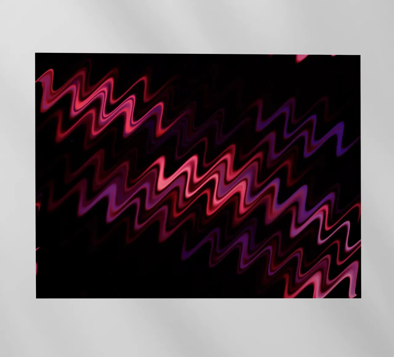 Abstrakte Wellen und ein dynamisches Muster in Pink und Lila Backlit Folie von Something for you