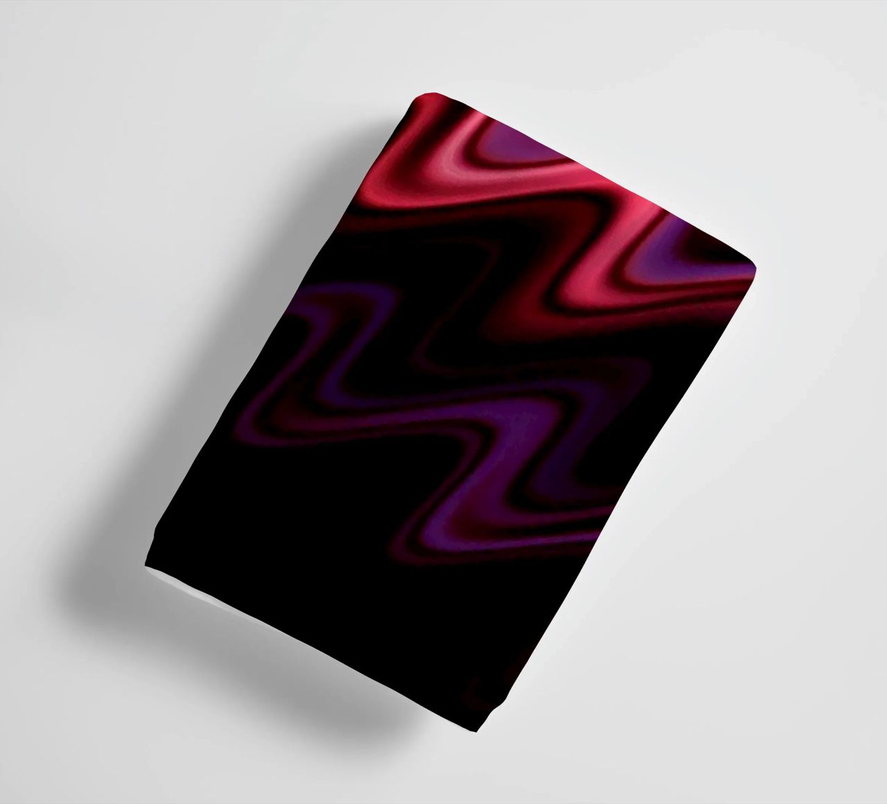 Des vagues abstraites et un motif dynamique en rose et violet serviette de bain de Something for you