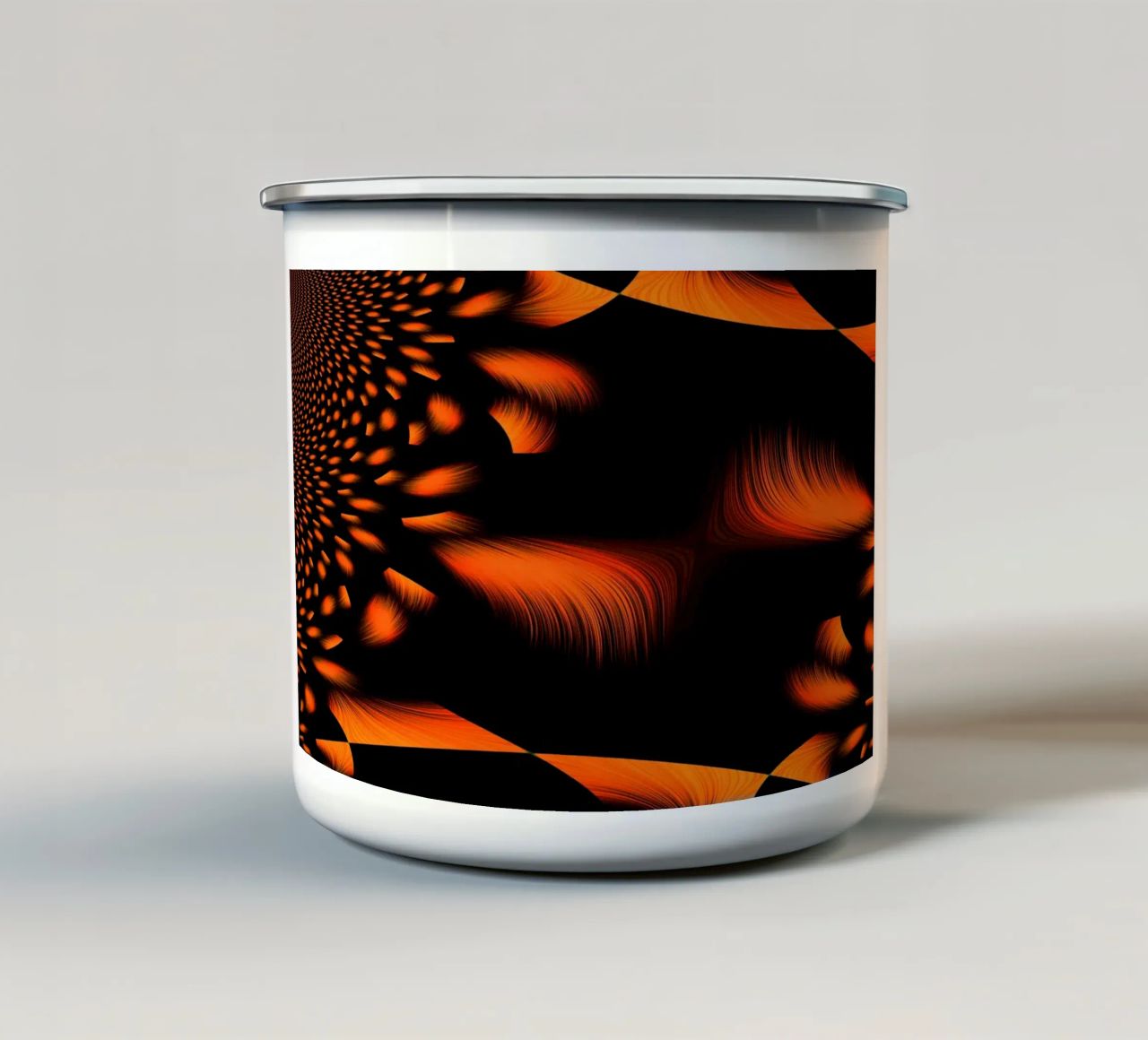 Abstraktes dynamisches fraktales Muster Orange und Schwarz Emaille Tasse von Something for you