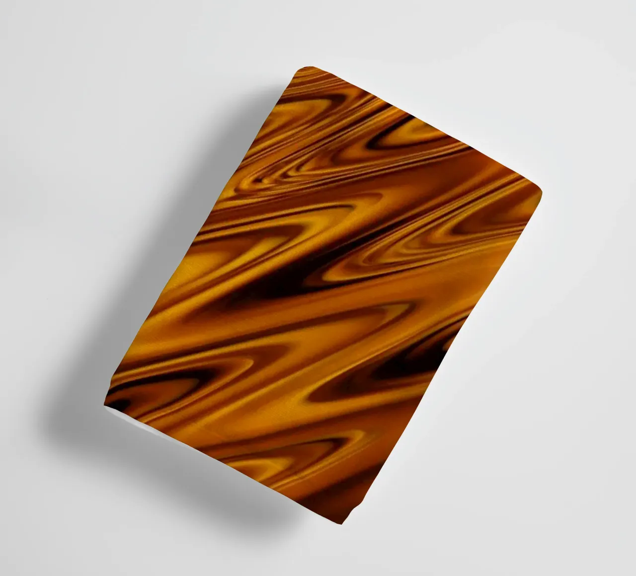 Abstrakte dynamische Wellen Muster in Orange und Rot Handtuch von Something for you
