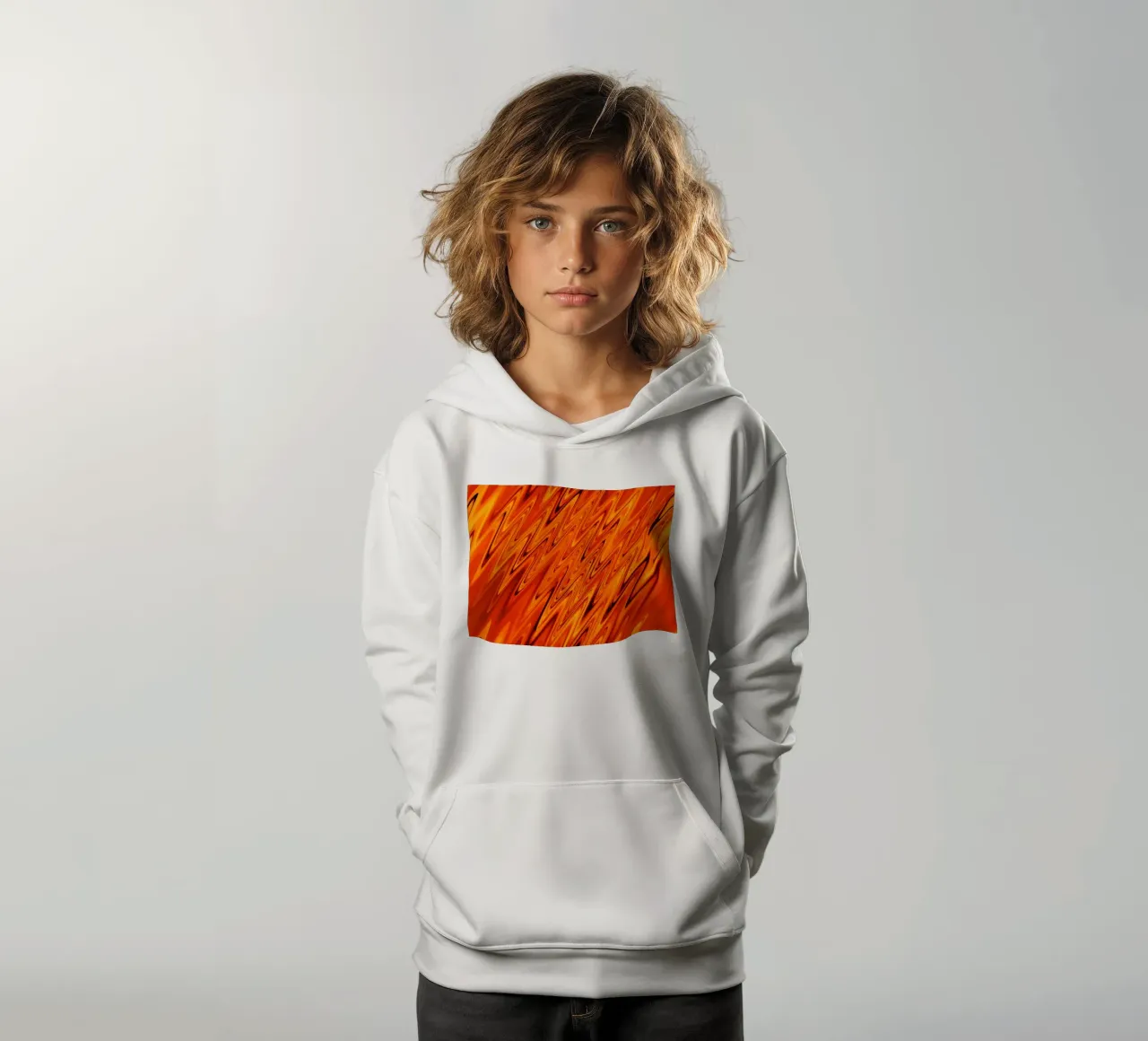 Abstrakte dynamische Wellen und Muster in Orange und Rot Kinder Hoodie von Something for you