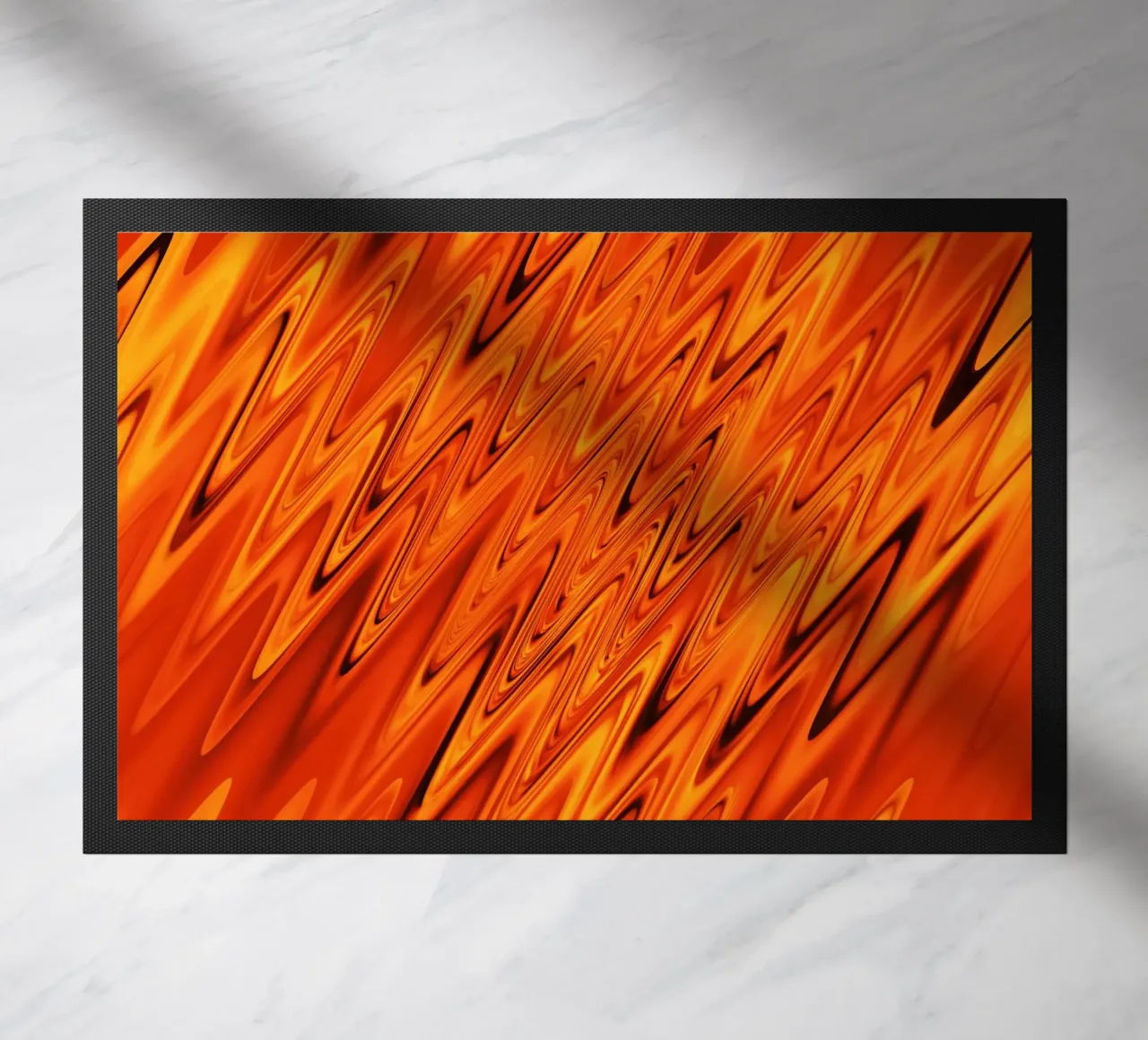 Abstrakte dynamische Wellen und Muster in Orange und Rot Fußmatte von Something for you