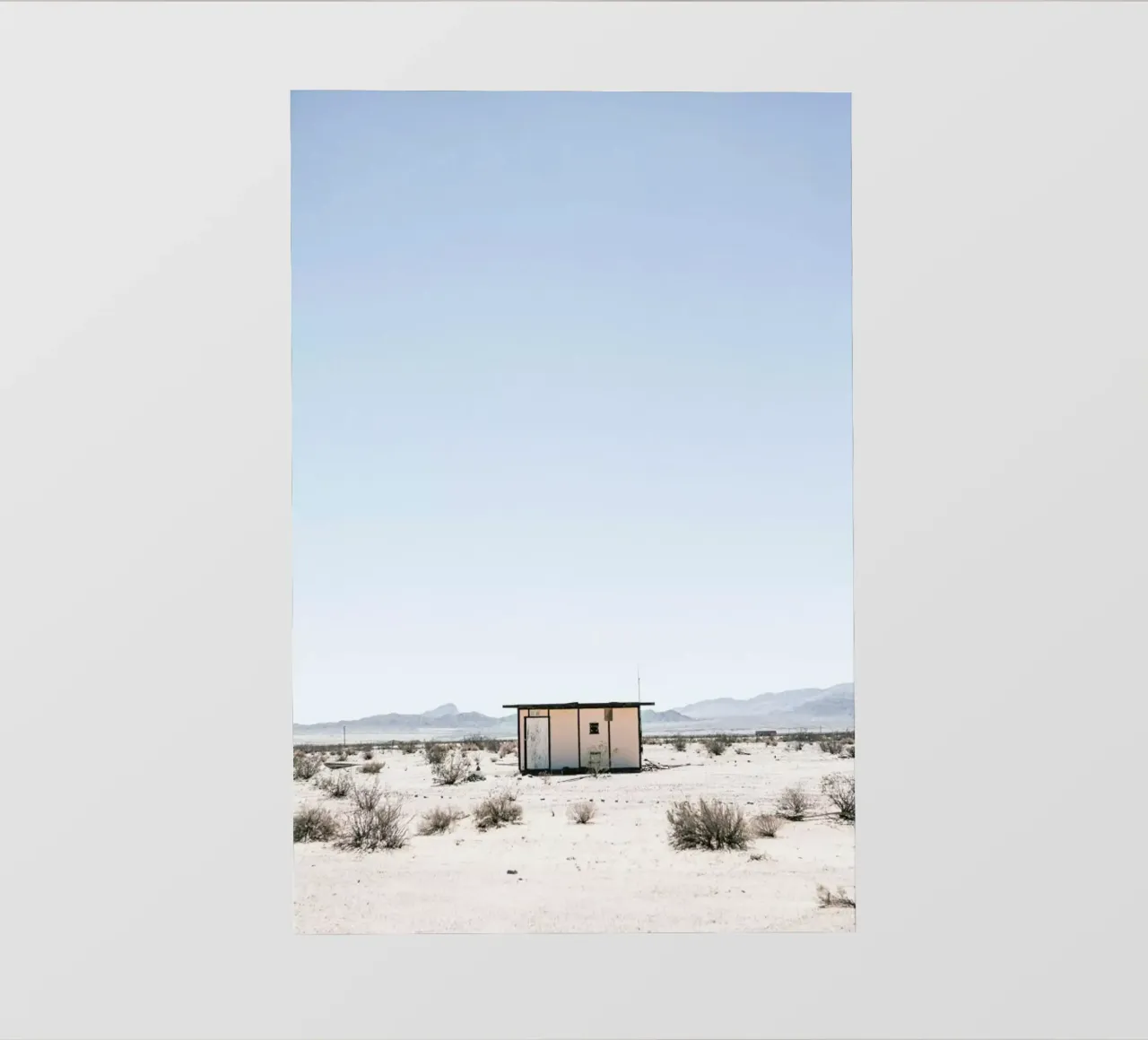Desert House pellicola backlit da Chris Abatzis