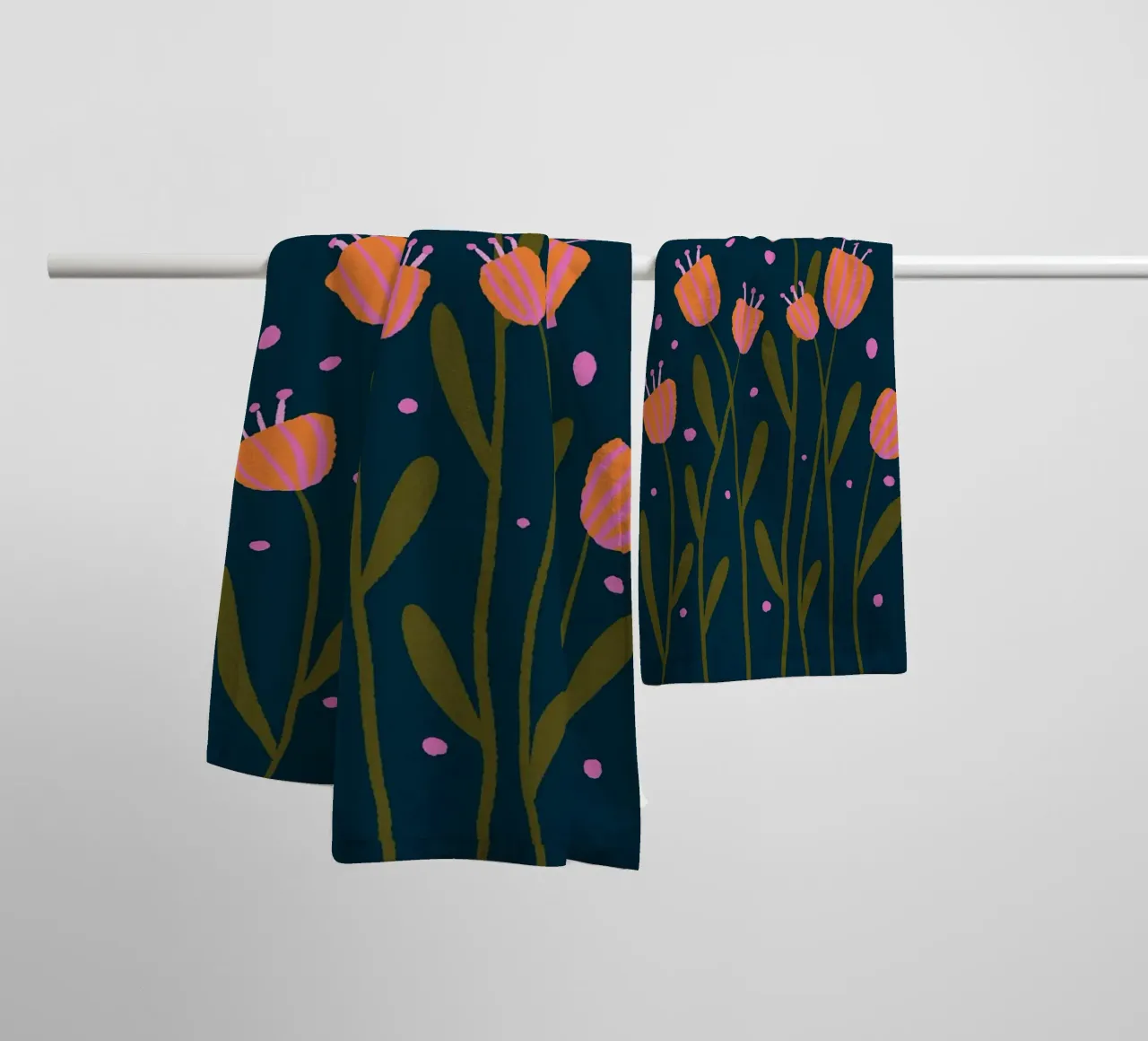 Fiori stravaganti asciugamano da bagno da Wackapacka