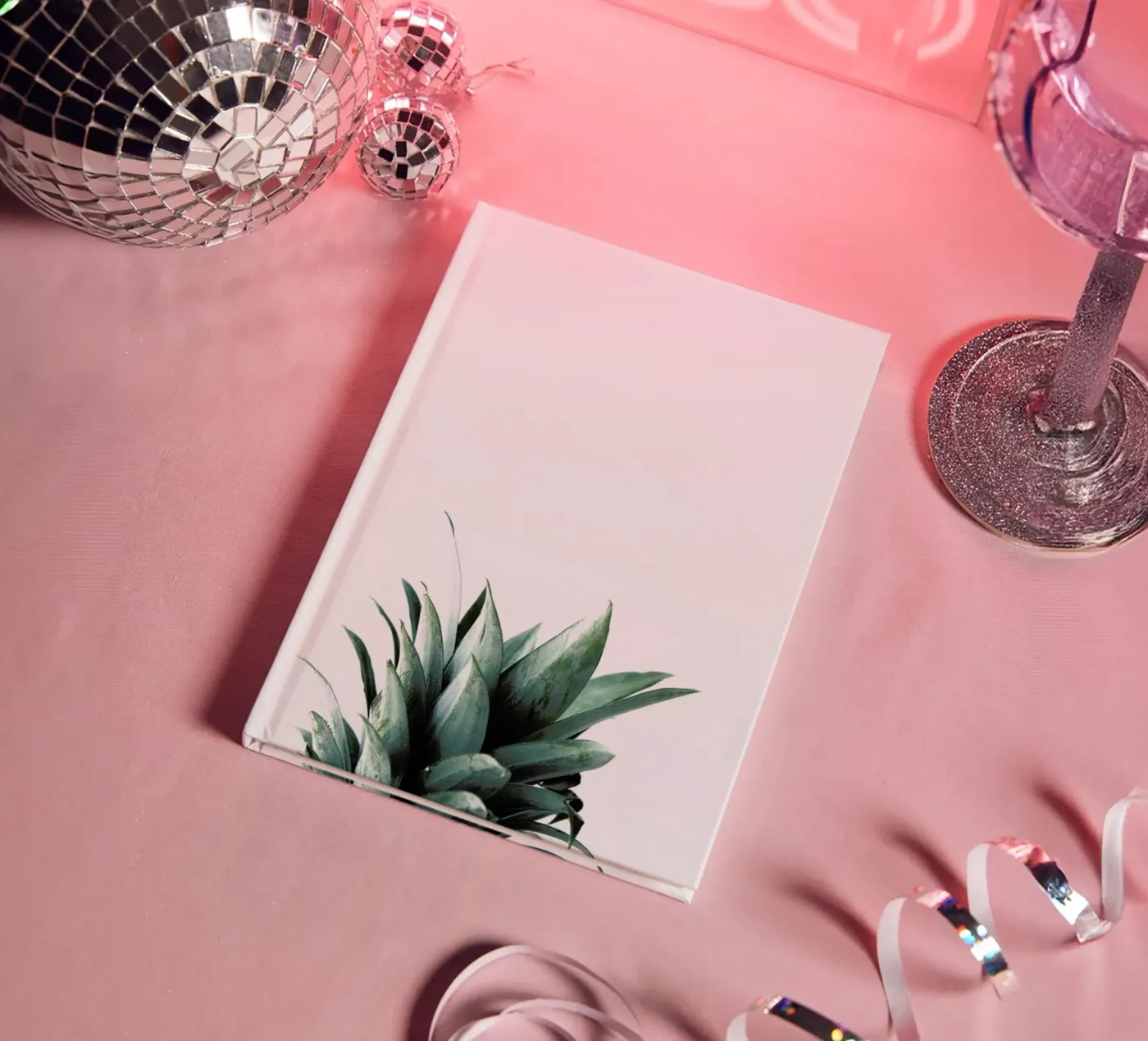 Pineapple quaderno da Chris Abatzis