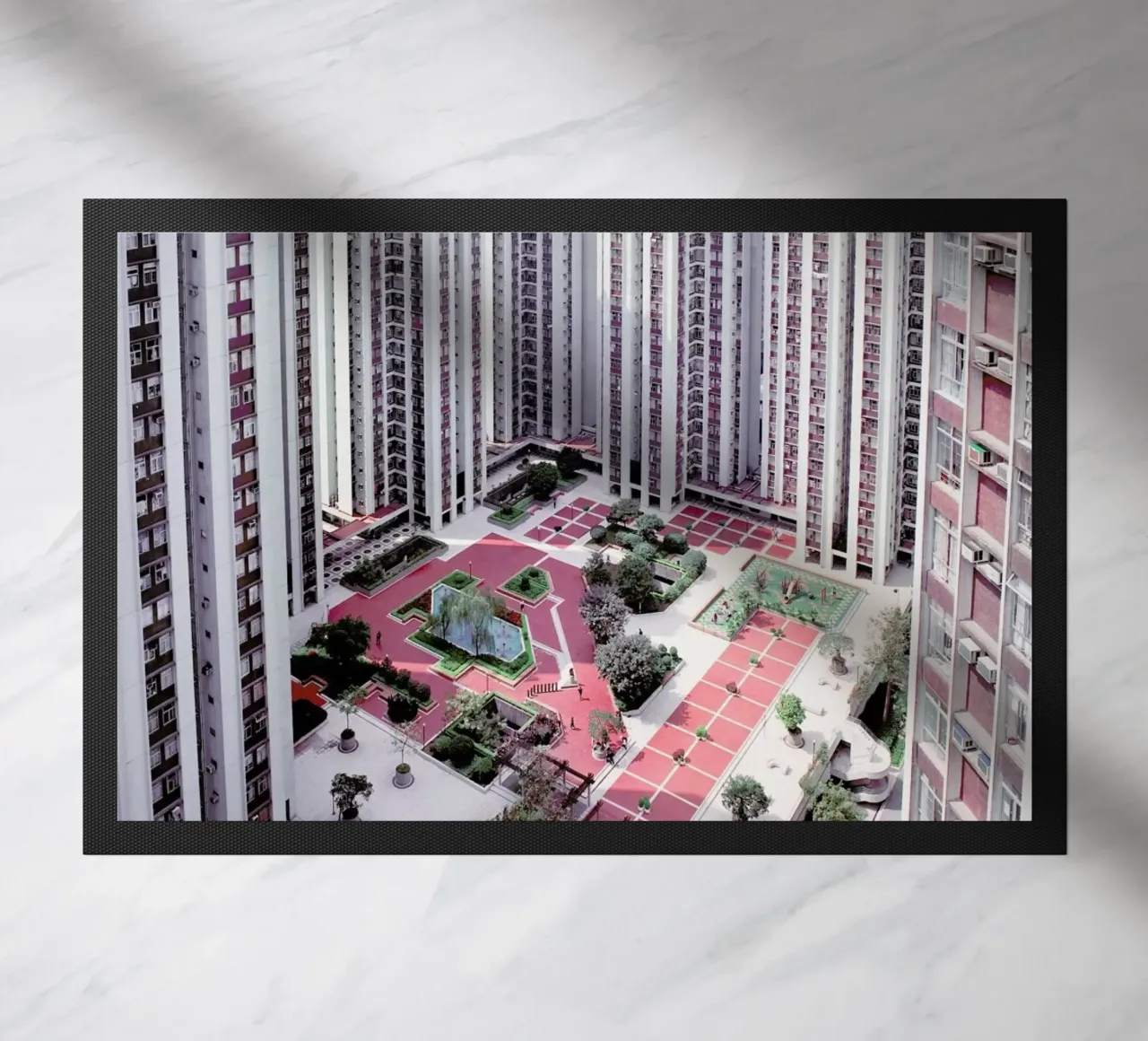 Hong Kong Buildings Courtyard zerbino da Julian Wolkenstein