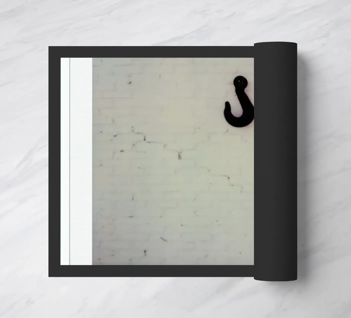 Hook Fußmatte von Lou Garoup