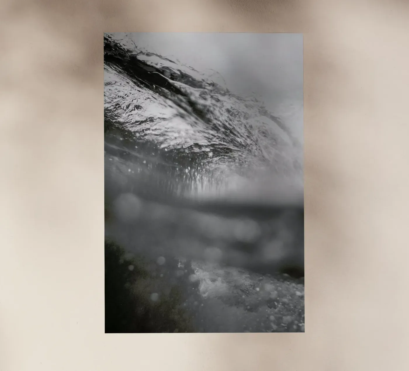 Beneath the surface pellicola backlit da Shot By Clint