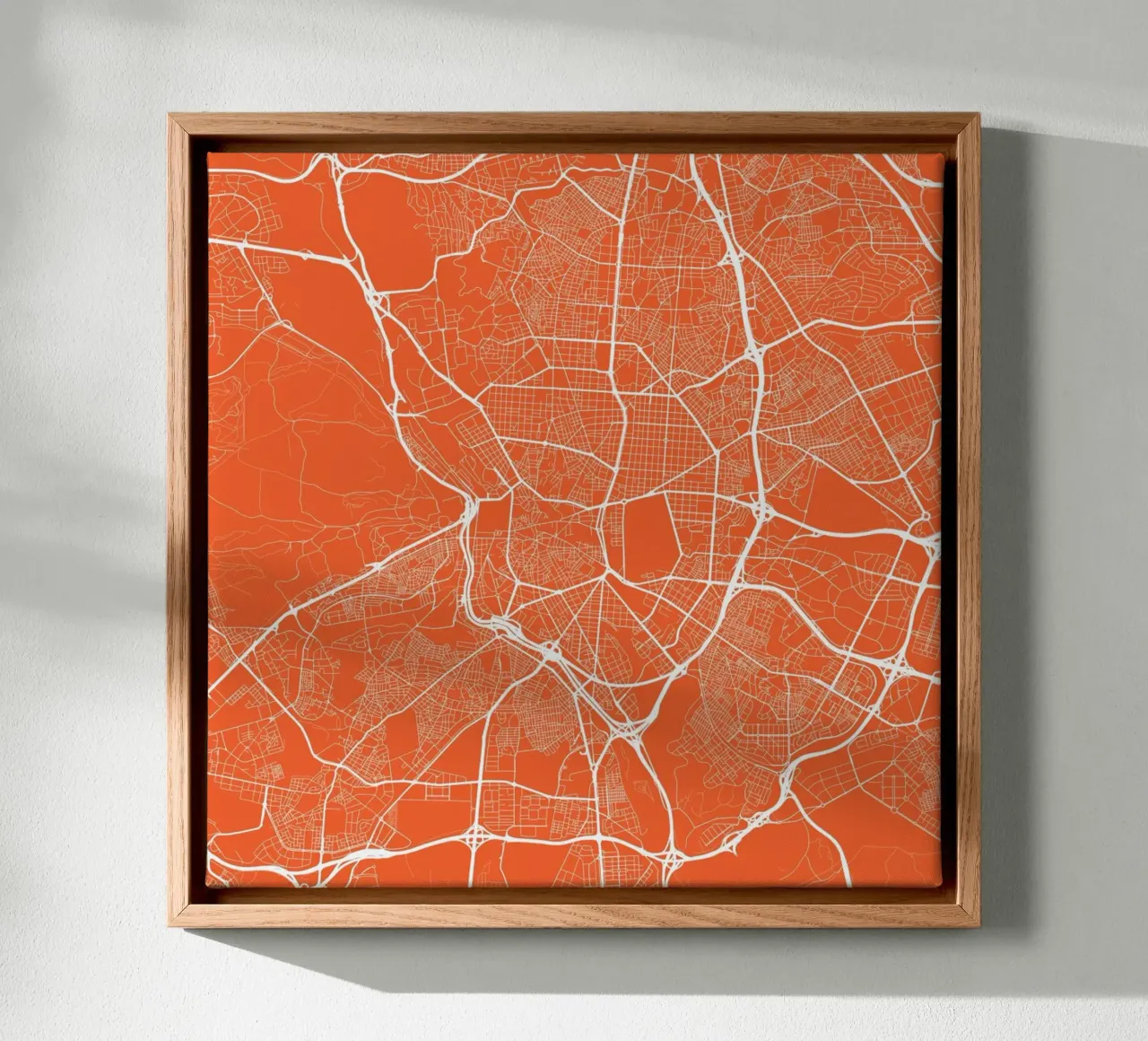 Madrid Red tela con Cornice a cassetta da Urban Maps