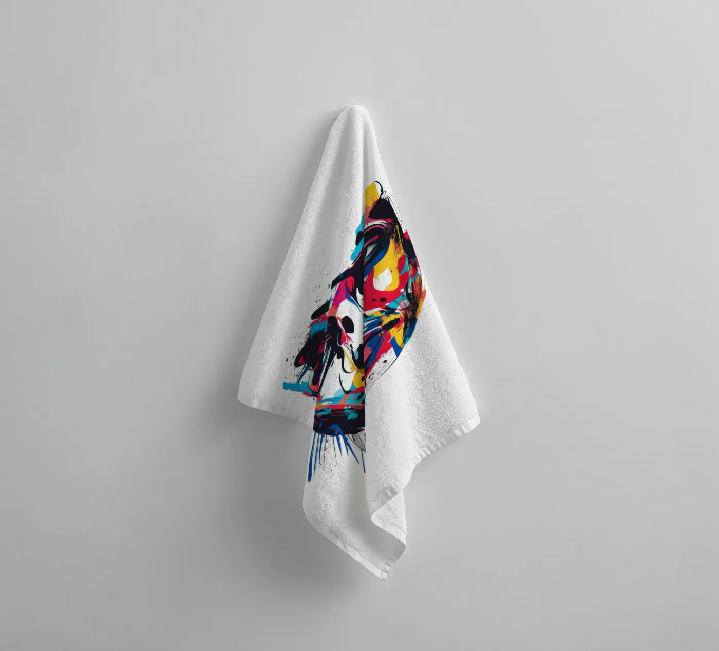Face #3 badhanddoek van Art Unleashed