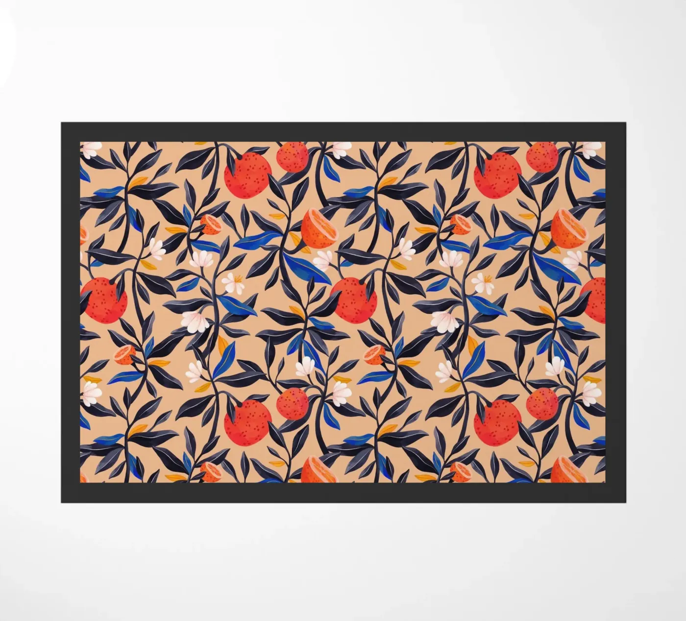 Flammender Garten - Orangen-Muster Fußmatte von The Artcircle