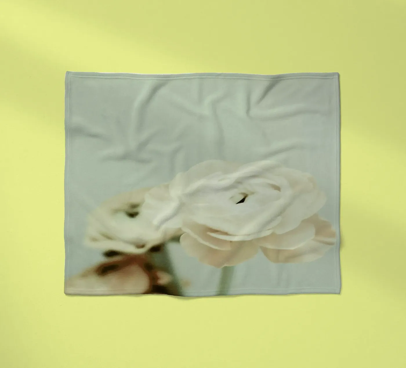 Cream Fleecedecke von Morgan Kendall