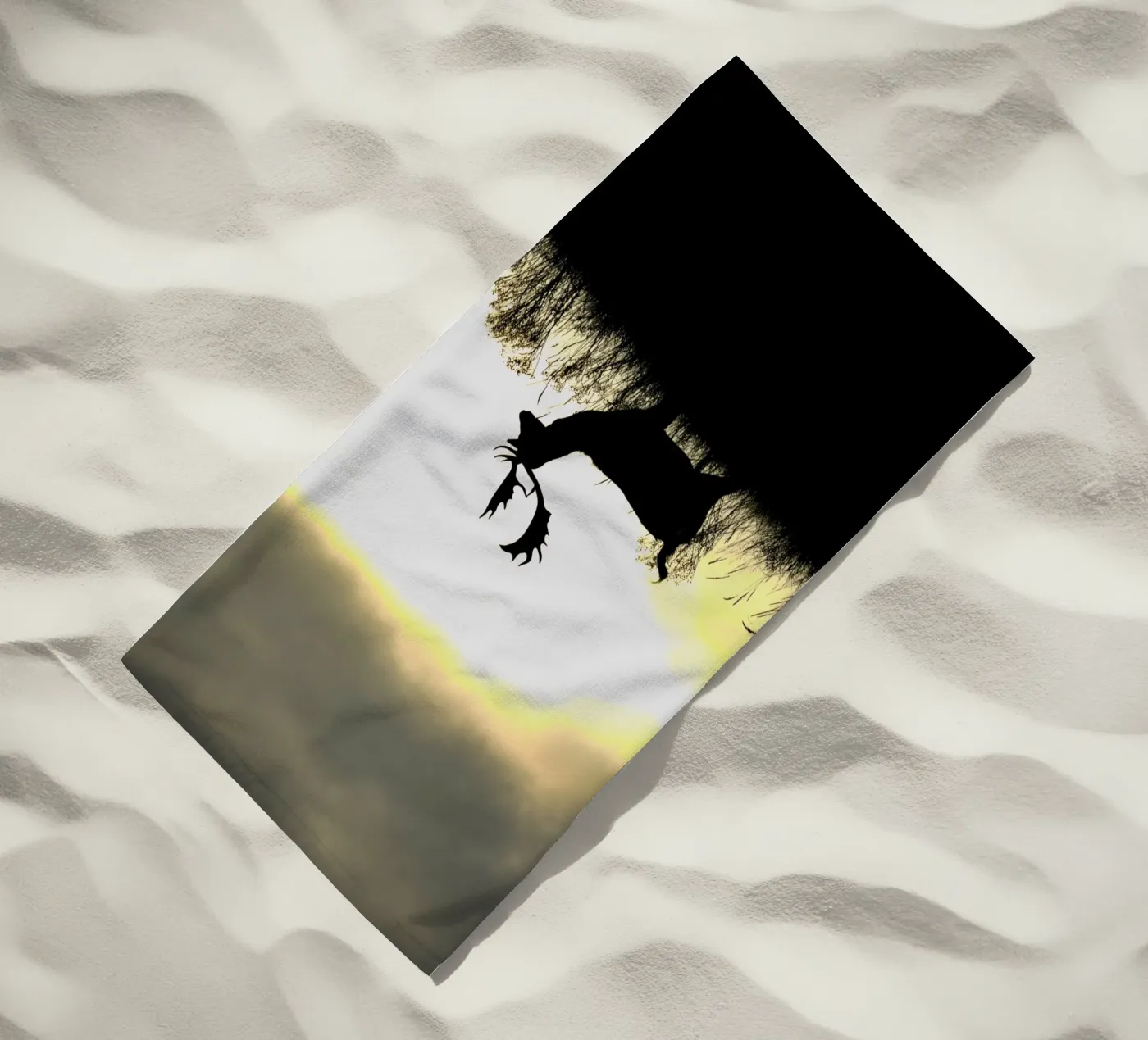 Sunrise Strandtuch von Tom's Wildlife