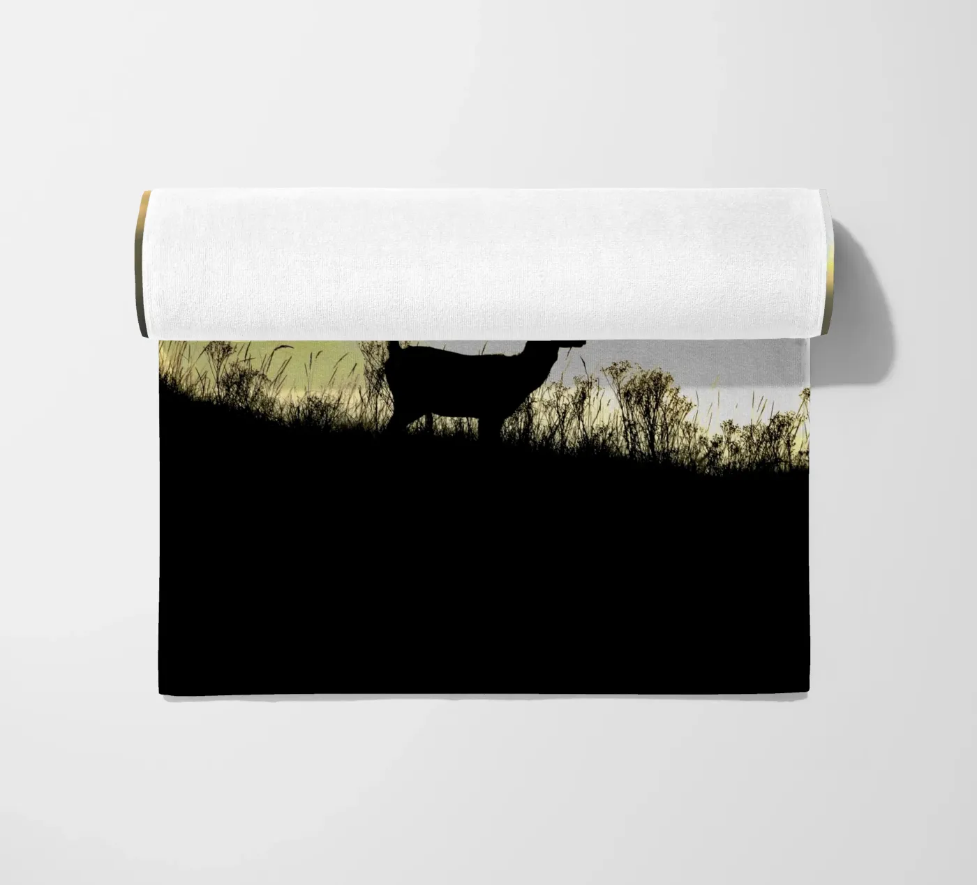 Sunrise Strandtuch von Tom's Wildlife