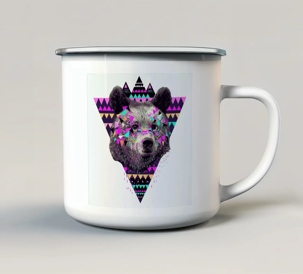 Piniata Bear tazza in smalto da Kris Tate