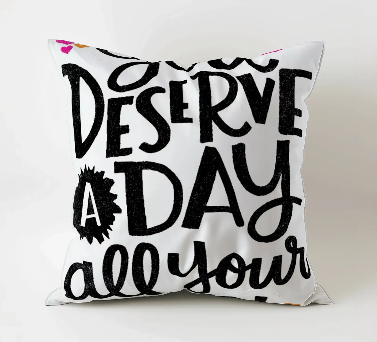 A Day Your Own cuscino da Matthew Taylor Wilson