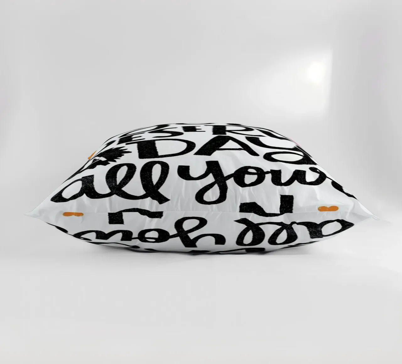 A Day Your Own cuscino da Matthew Taylor Wilson