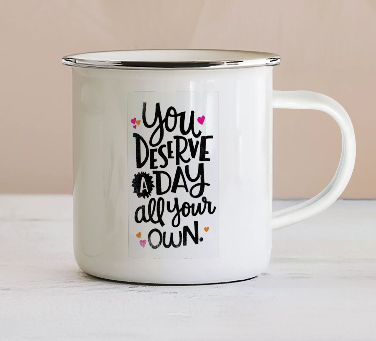 A Day Your Own tazza in smalto da Matthew Taylor Wilson