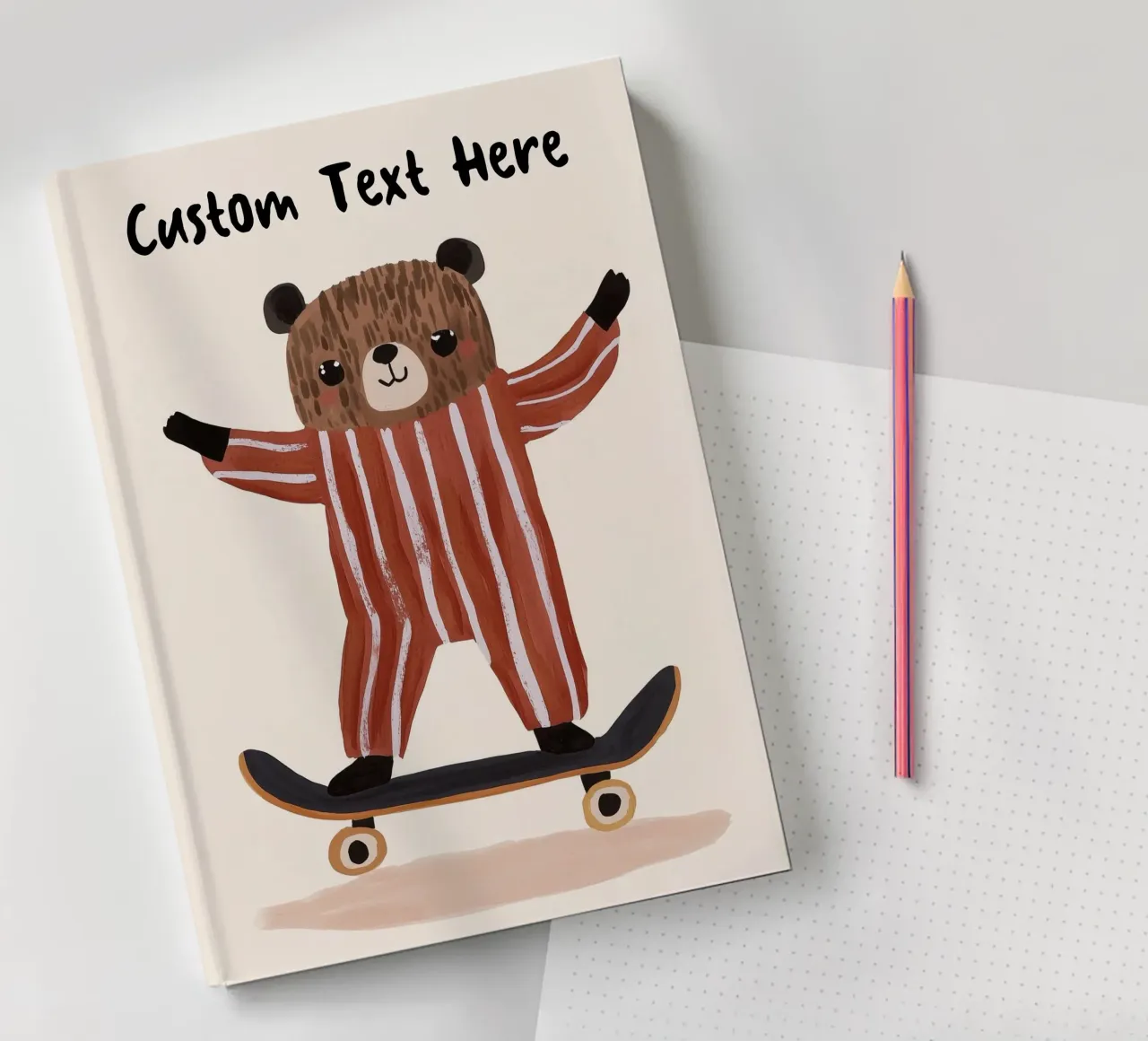 Ours Skateboarding Print, Impression personnalisée pour enfants carnet de notes de Little Lola