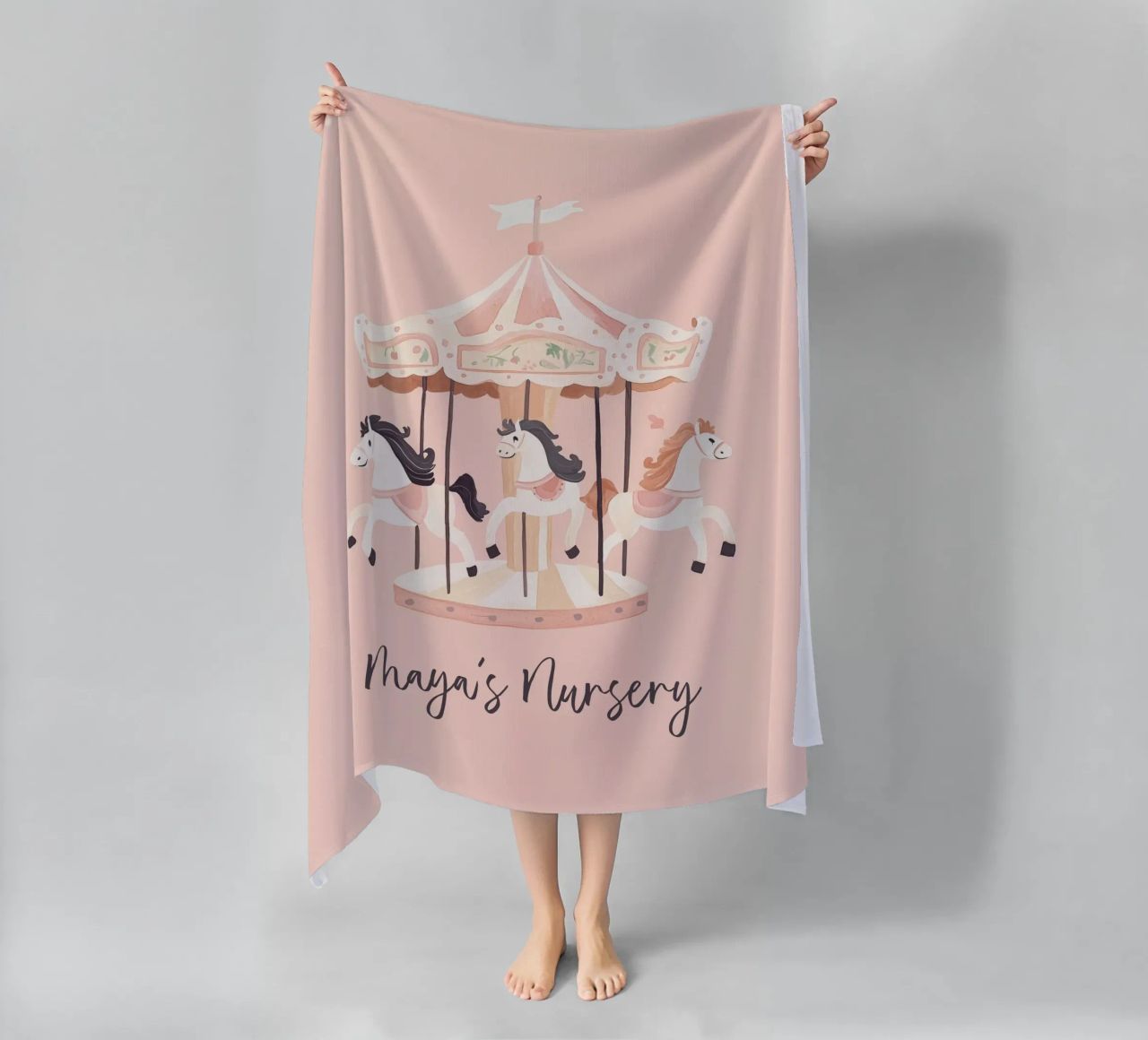 Personalisiertes Geschenk, Custom Nursery Art, Custom Name Print Strandtuch von Little Lola