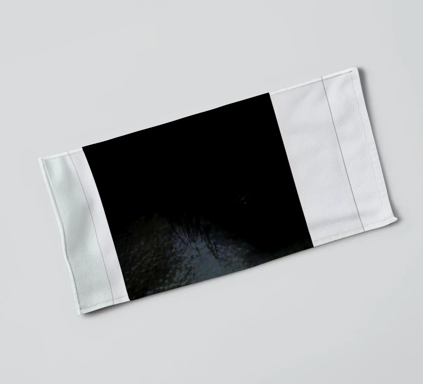 Eye dark towel by Lou Garoup