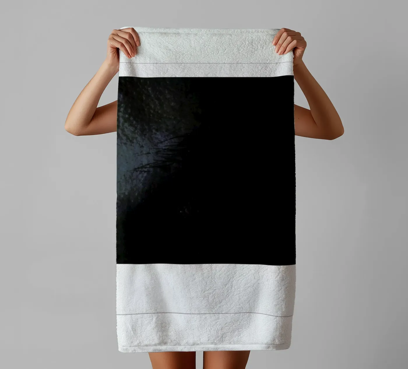 Eye dark towel by Lou Garoup