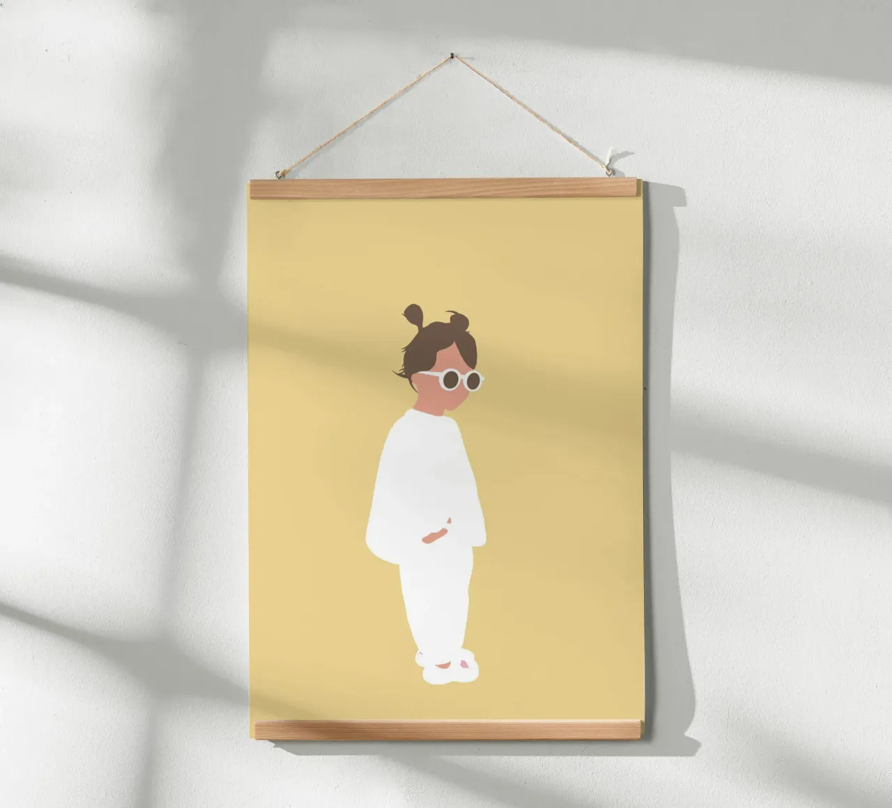 LOLA - Ragazza con occhiali da sole illustrazione minimalista poster con telaio in alluminio da Tine Taler