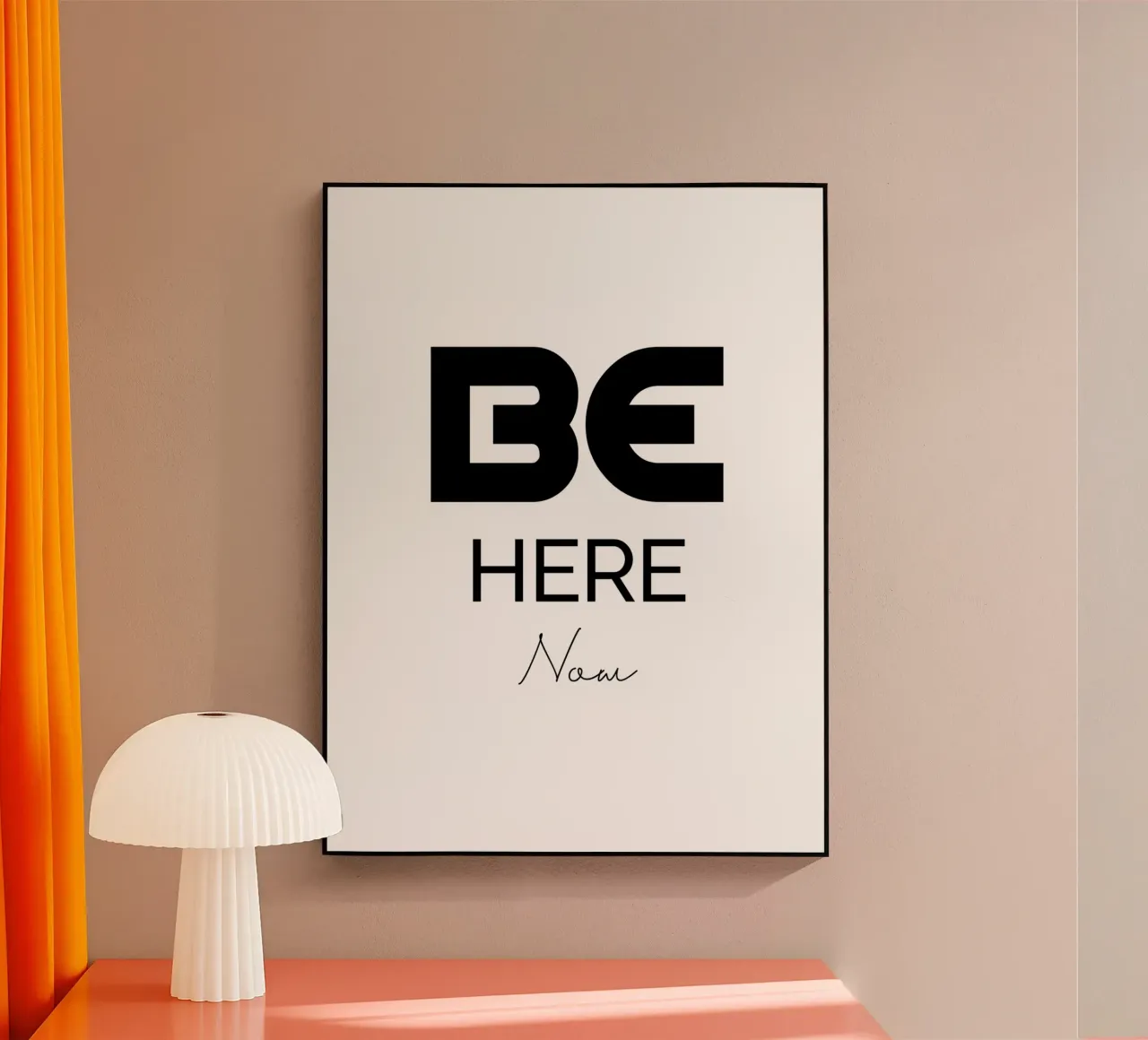 Be Here Now Semplice tipografia moderna e minimalista plexiglass da YV TYPOGRAPHY