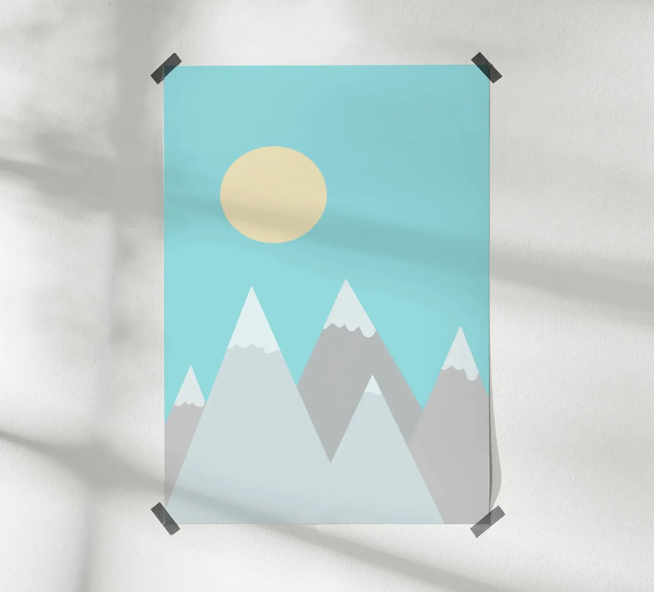 Montagne innevate sotto il sole poster con telaio in plastica da Tine Taler