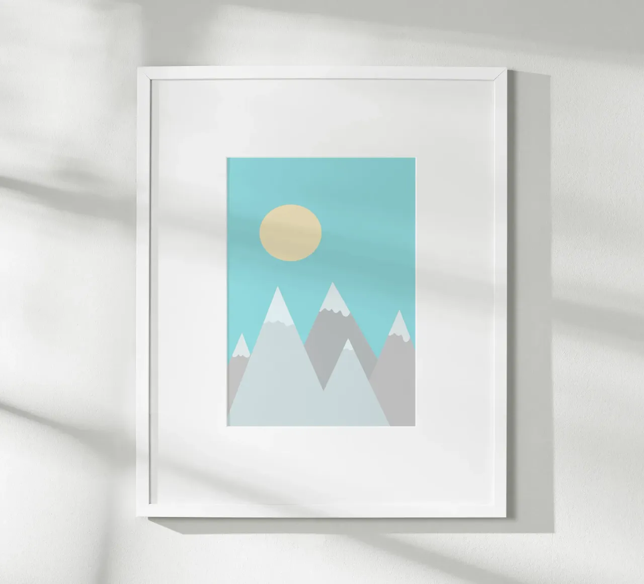 Montagne innevate sotto il sole poster con telaio in plastica da Tine Taler