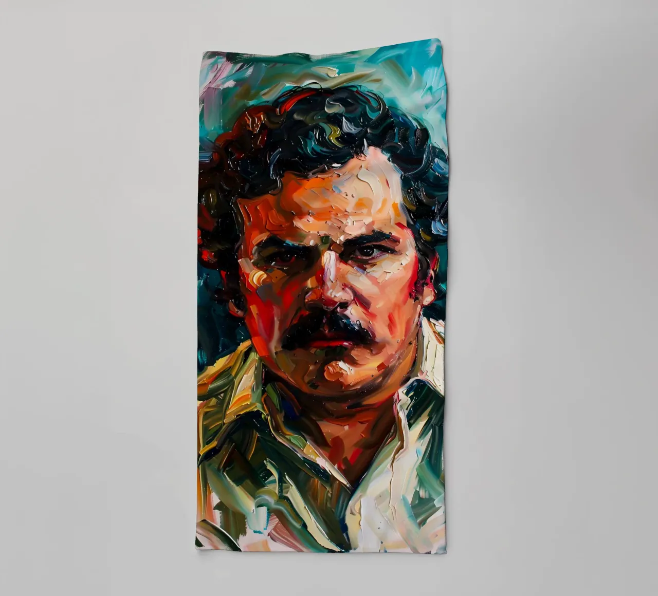 Pablo Escobar From Loving Pablo asciugamano da bagno da FreeArtStudio