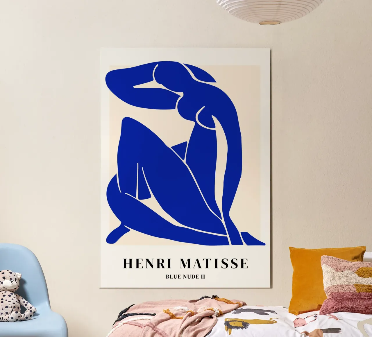 Matisse Woman Abstract Art (Blue Tone) poster avec cadre en plastique de Paigaam Studio