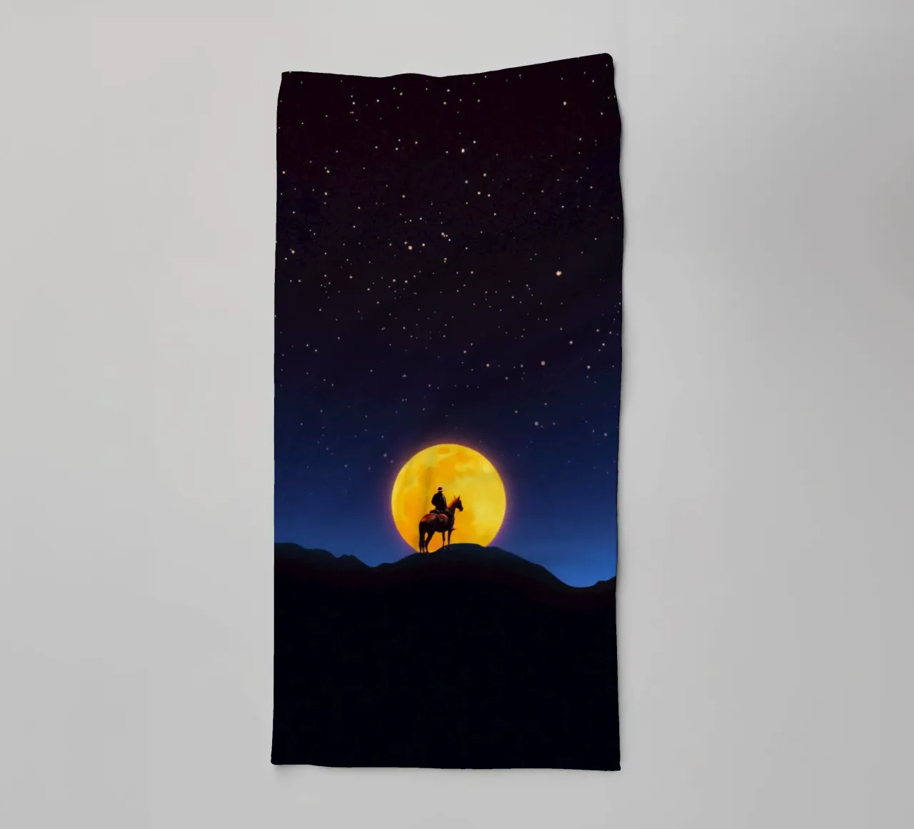 Il Cavaliere e la Luna asciugamano da bagno da Taudalpoi