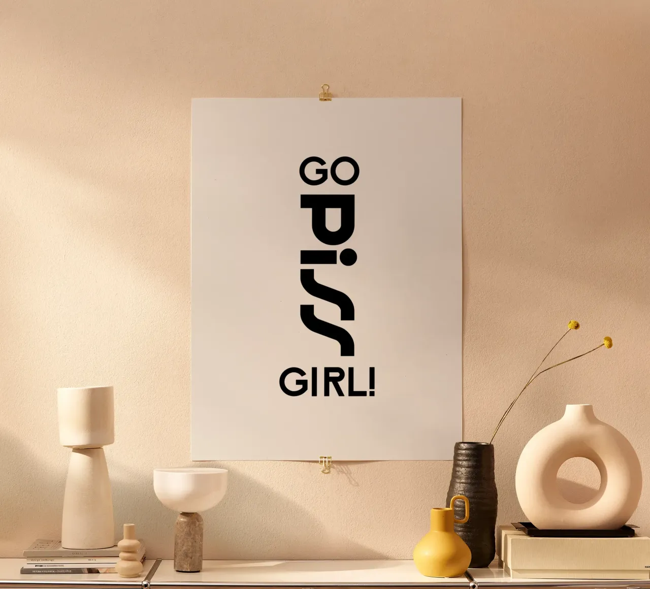 Go Piss Girl Semplice tipografia moderna e minimalista carta hahnemühle da YV TYPOGRAPHY