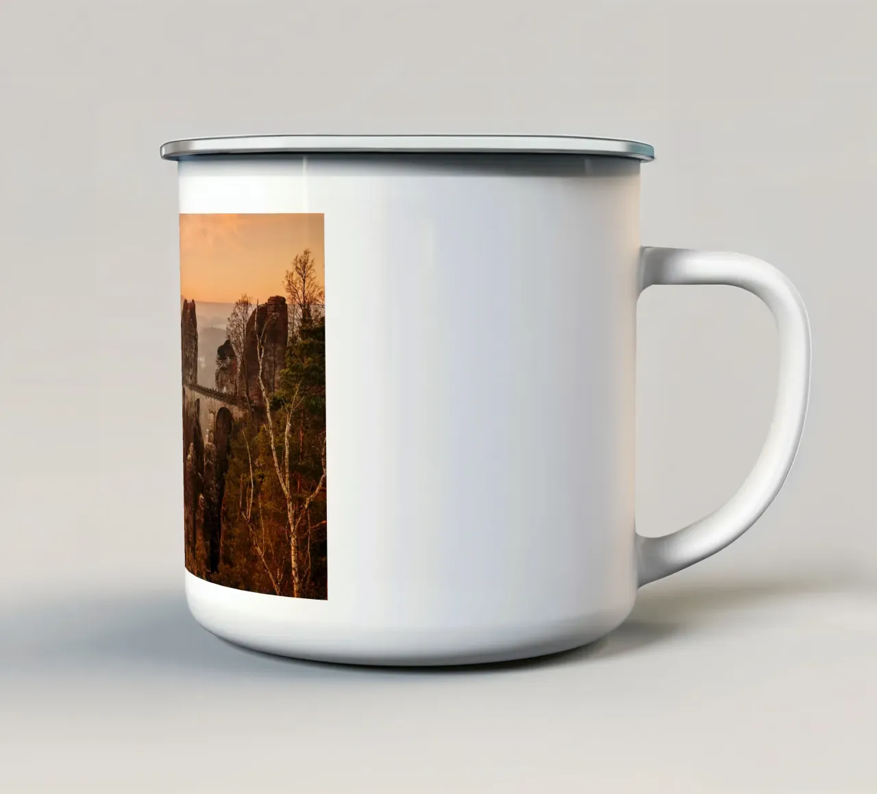 Alba Svizzera sassone - Vista sul Bastei tazza in smalto da Bold and Retro
