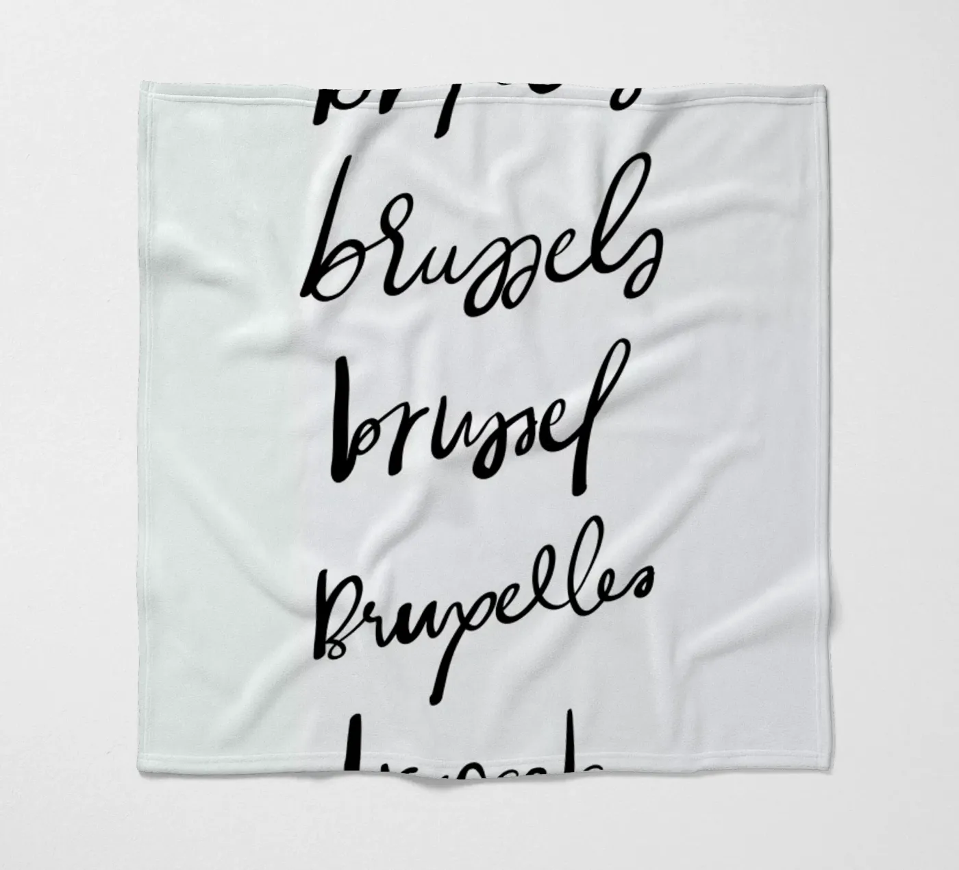 Brussels coperta in pile da Kristen Polsinelli