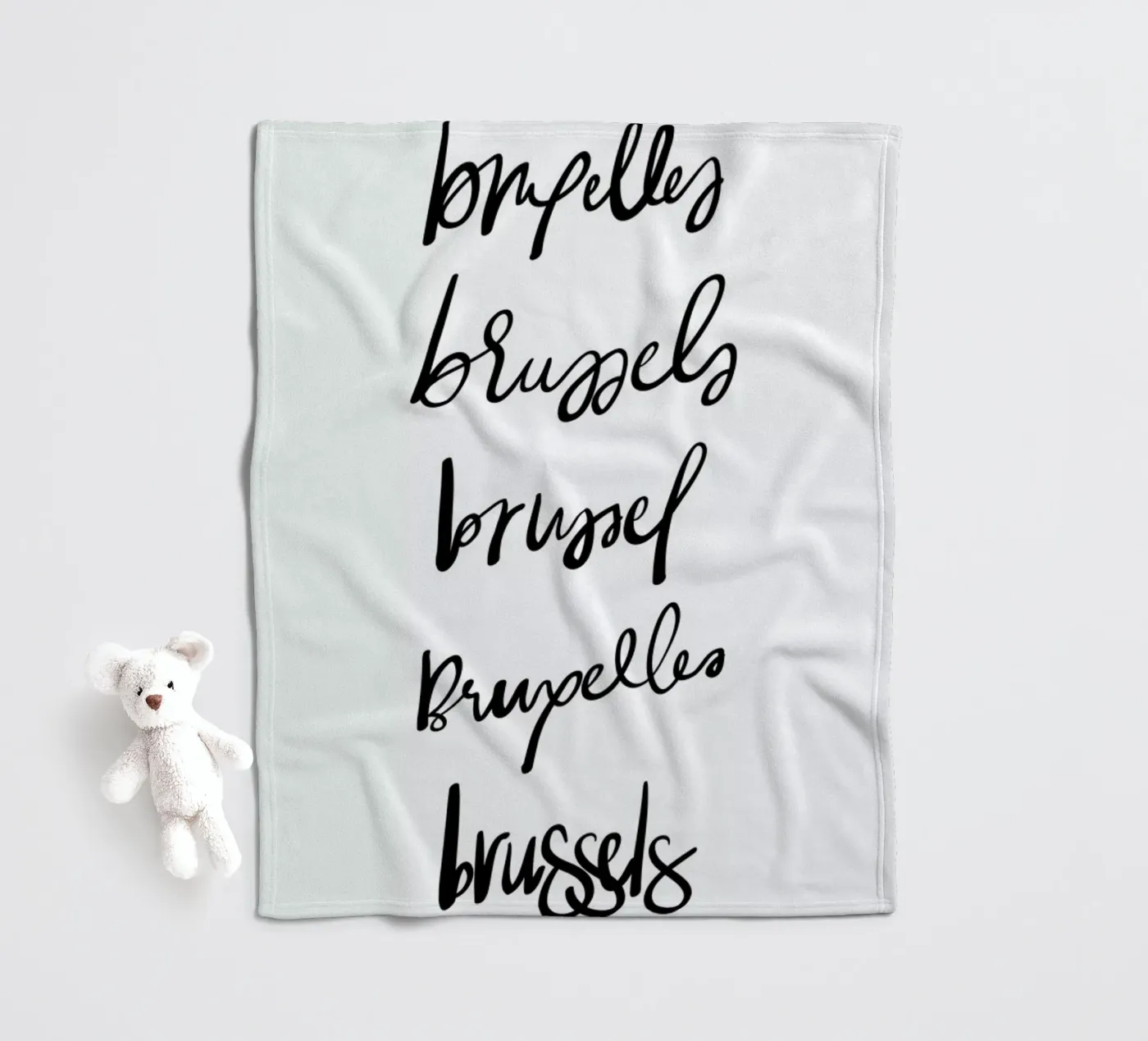 Brussels coperta in pile da Kristen Polsinelli